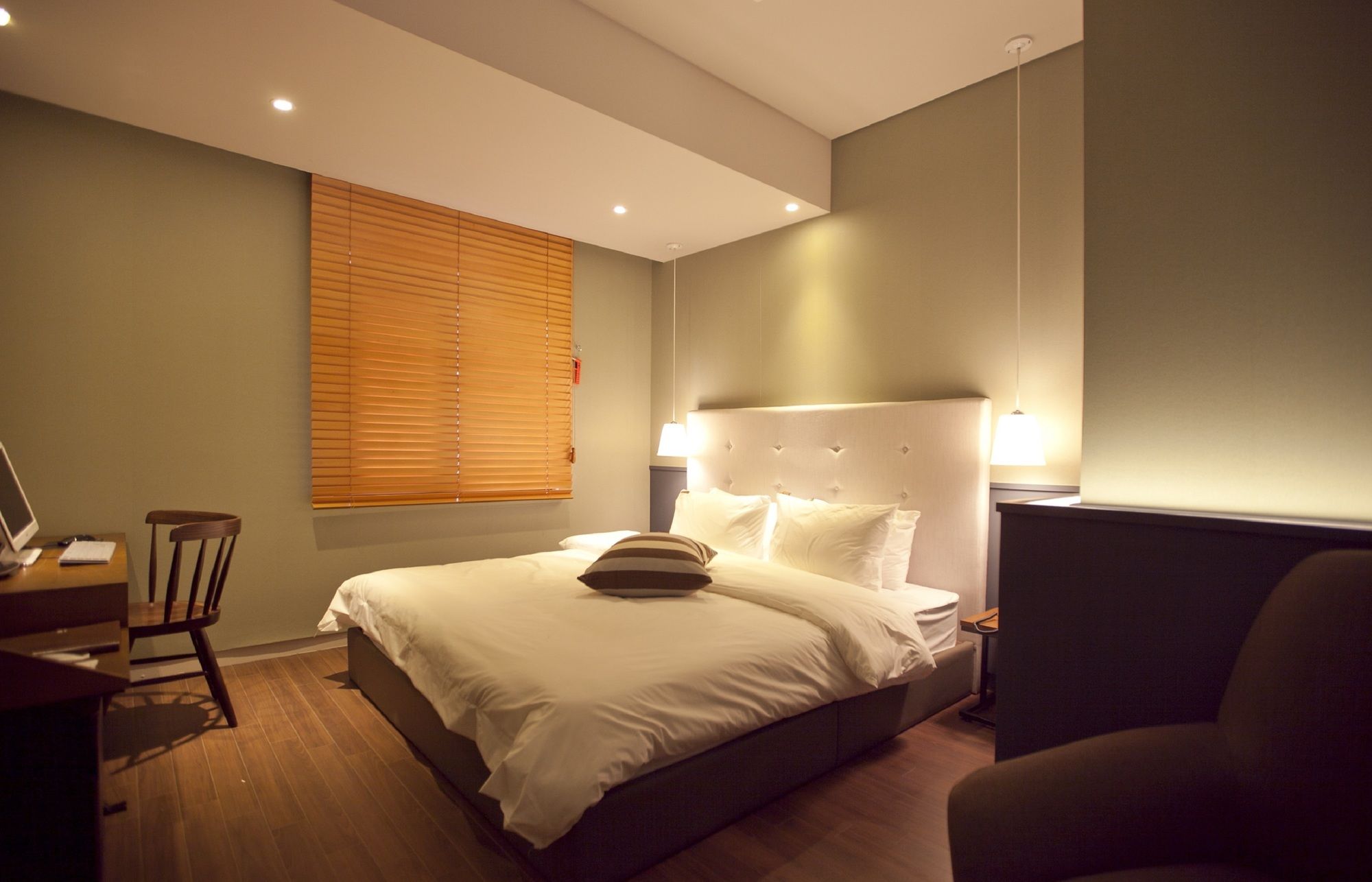 Seomyeon Hound Hotel 1st Street