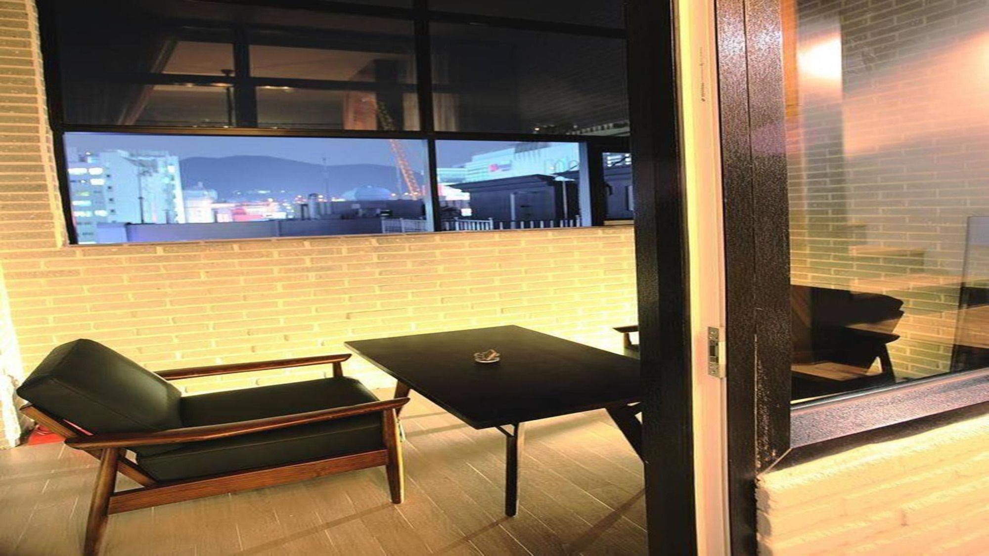 Seomyeon Hound Hotel 1st Street