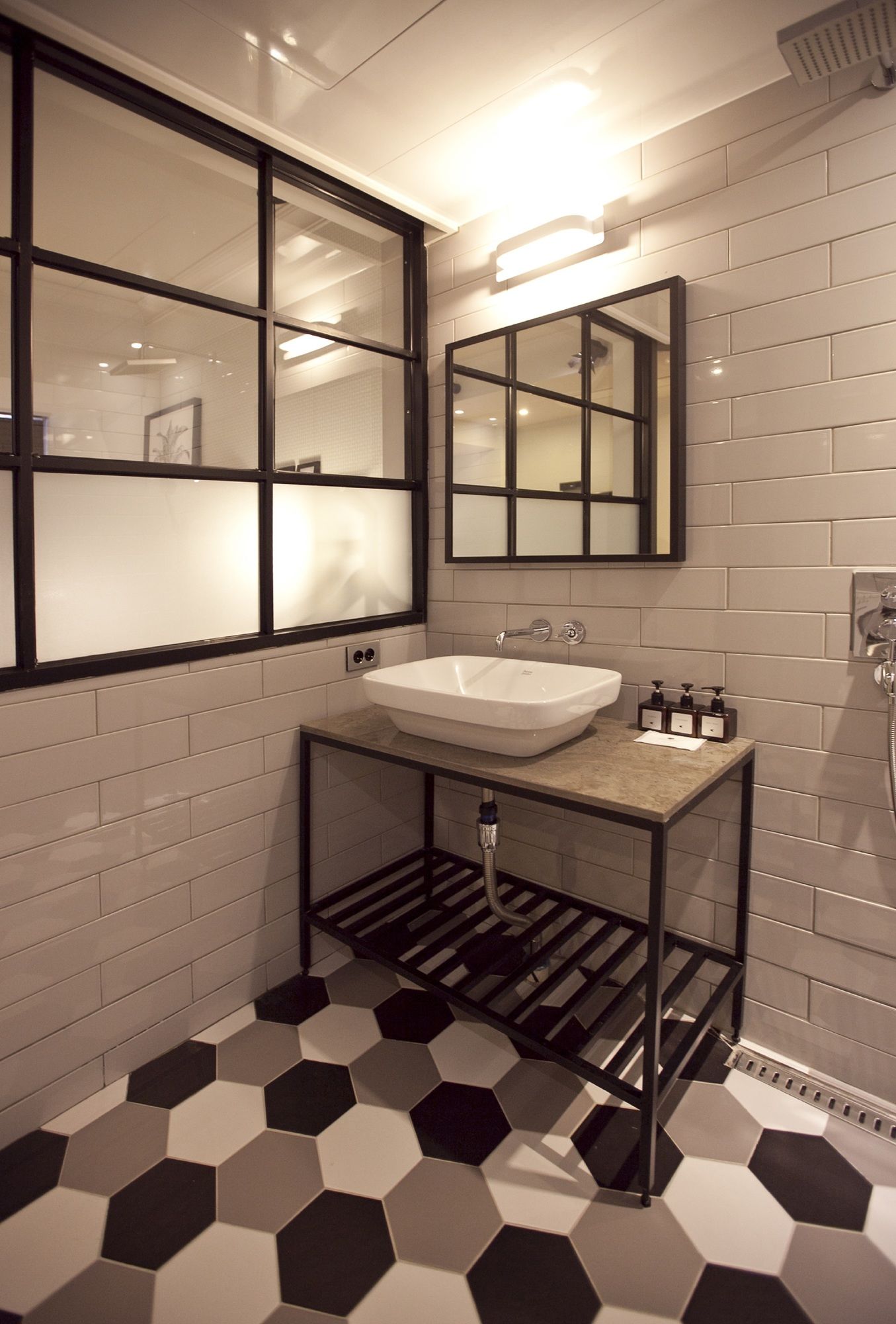 Seomyeon Hound Hotel 1st Street