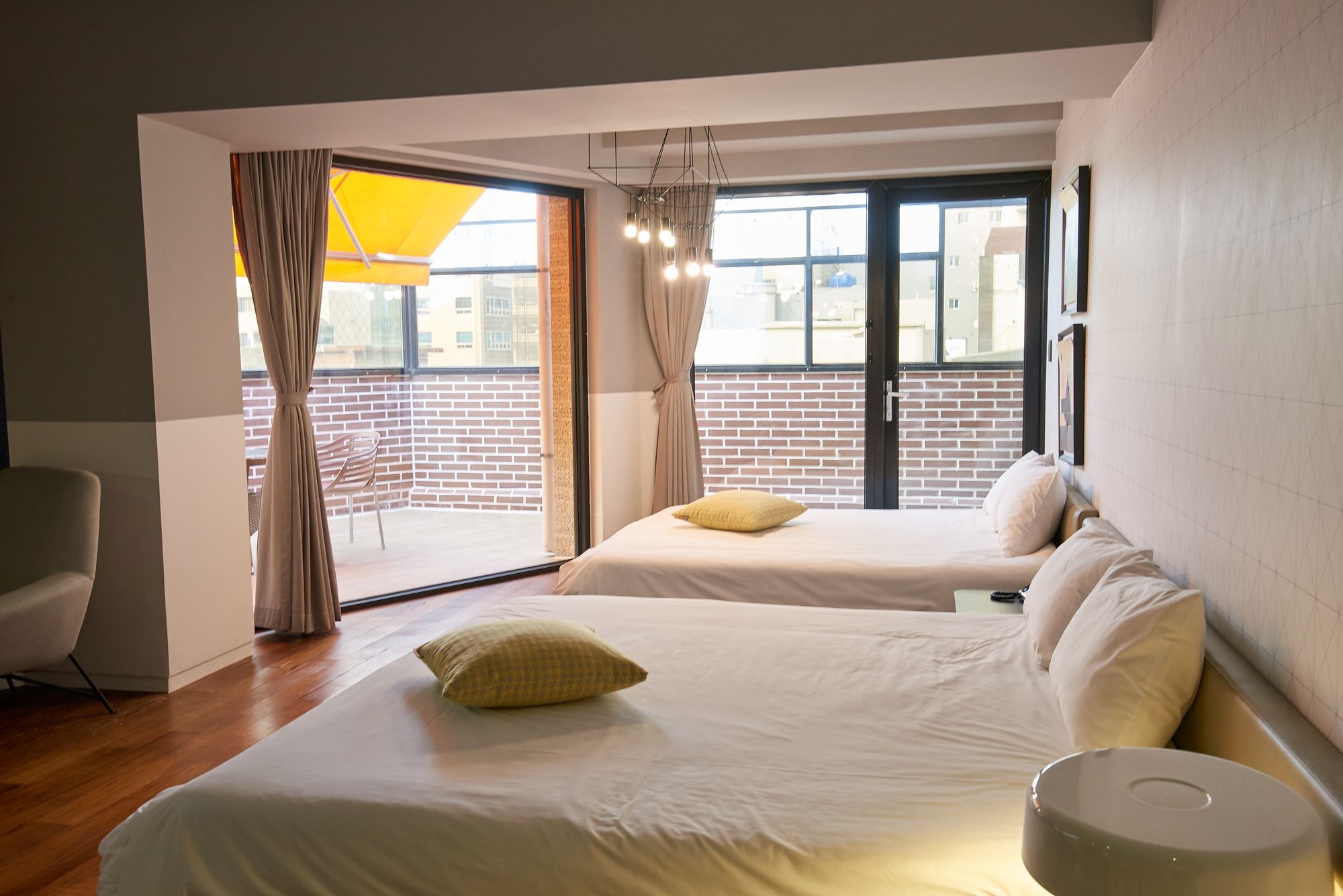 Seomyeon Hound Hotel 1st Street