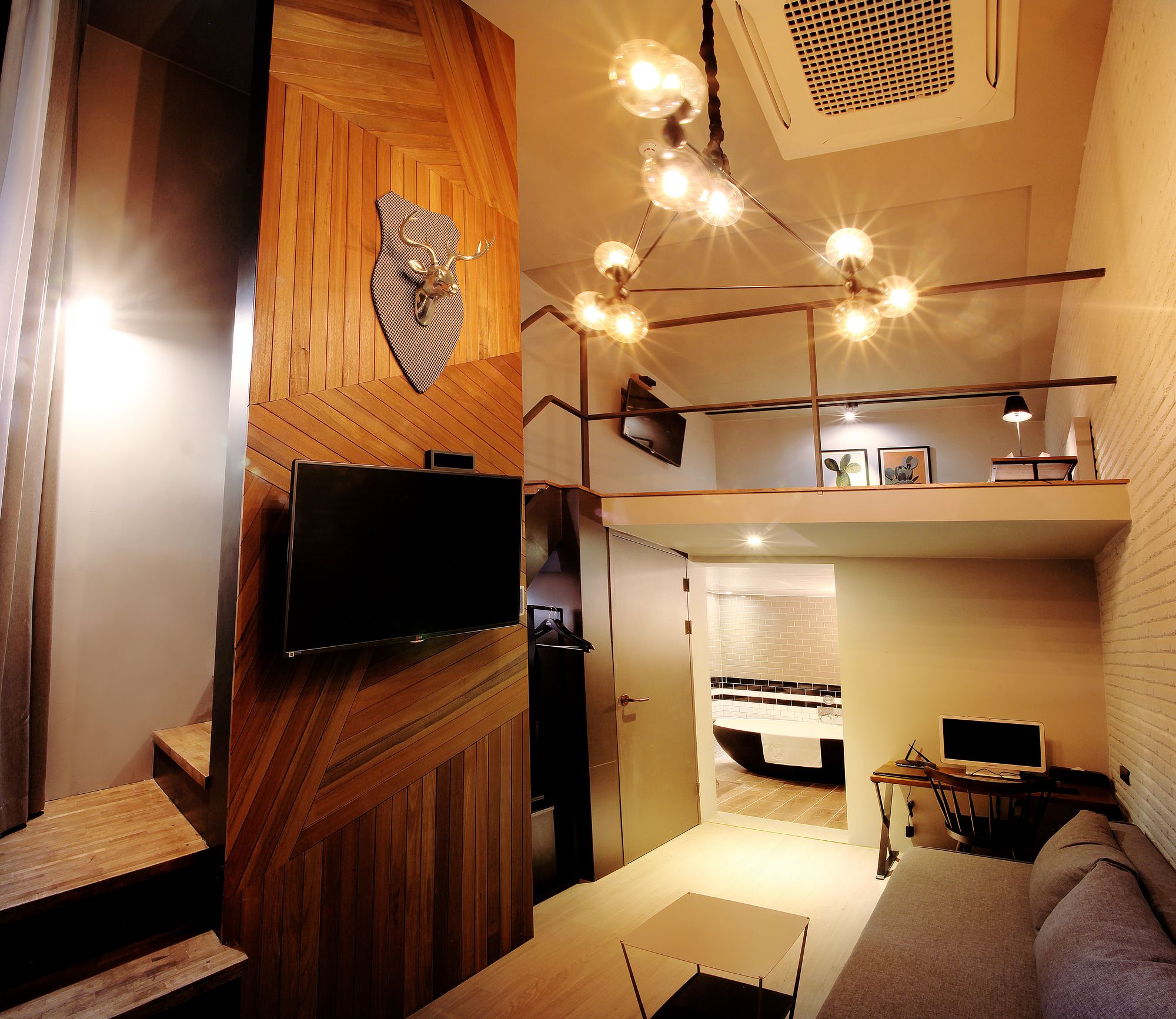 Seomyeon Hound Hotel 1st Street