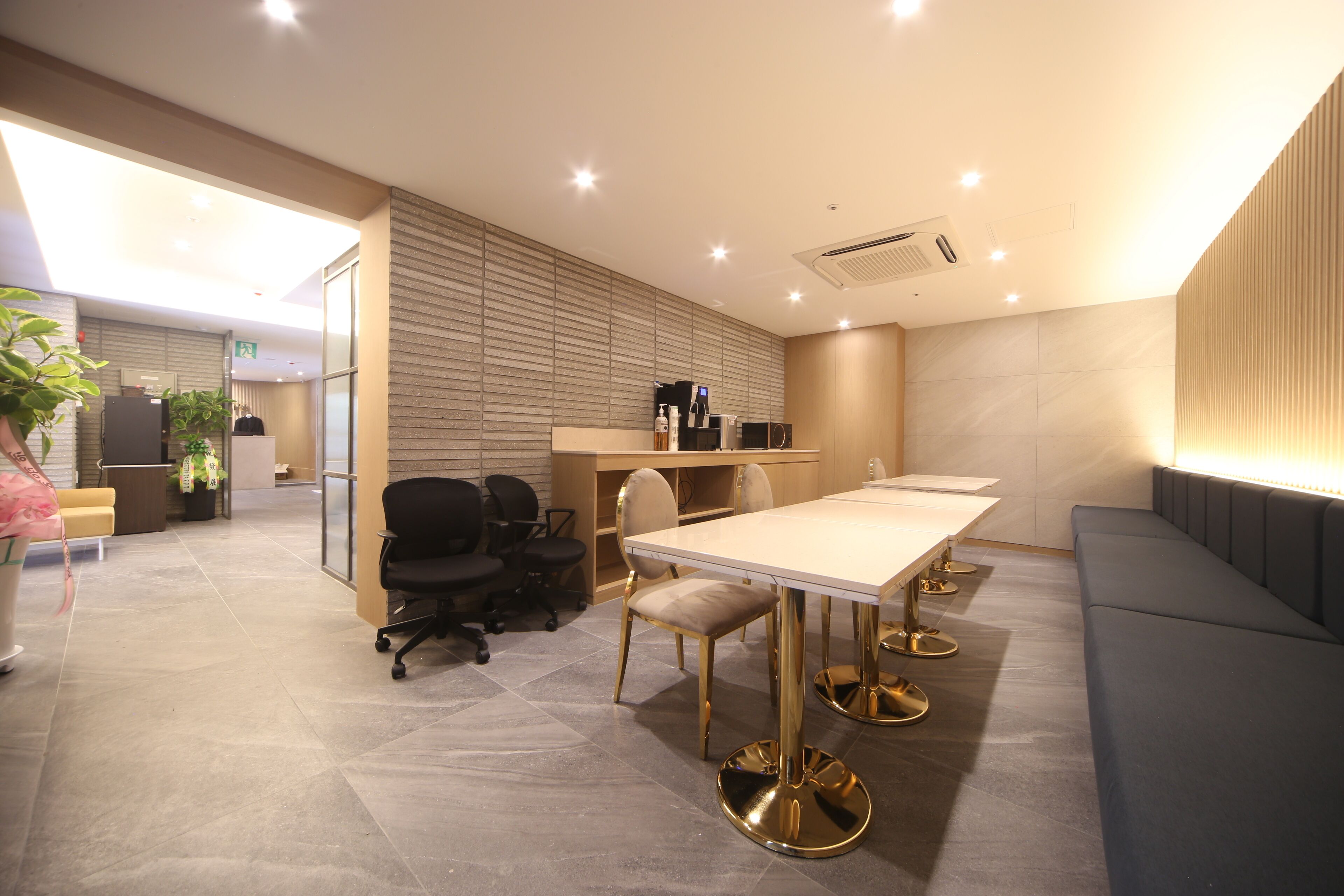 Hound Hotel Beomil