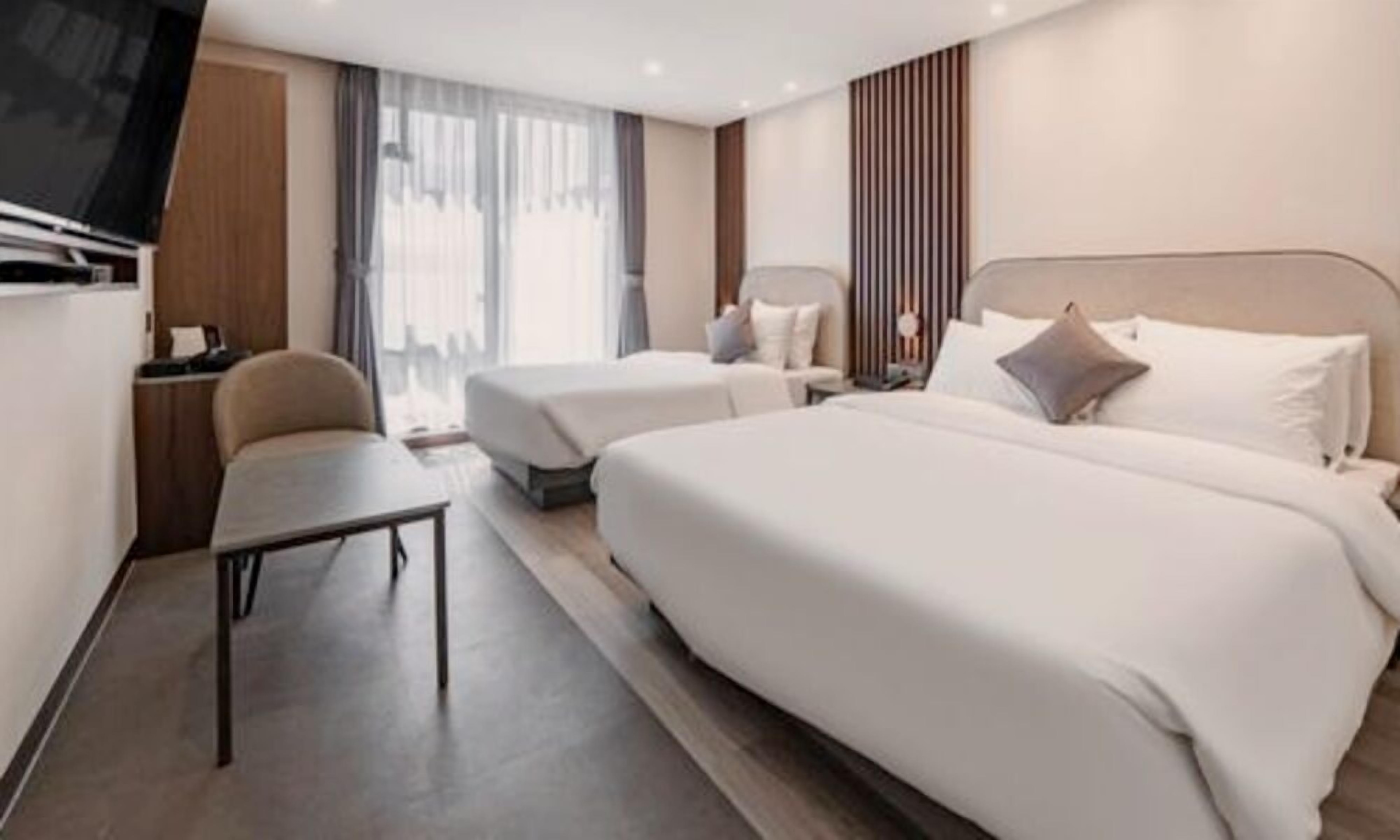 Hound Hotel Gijang-Osiria