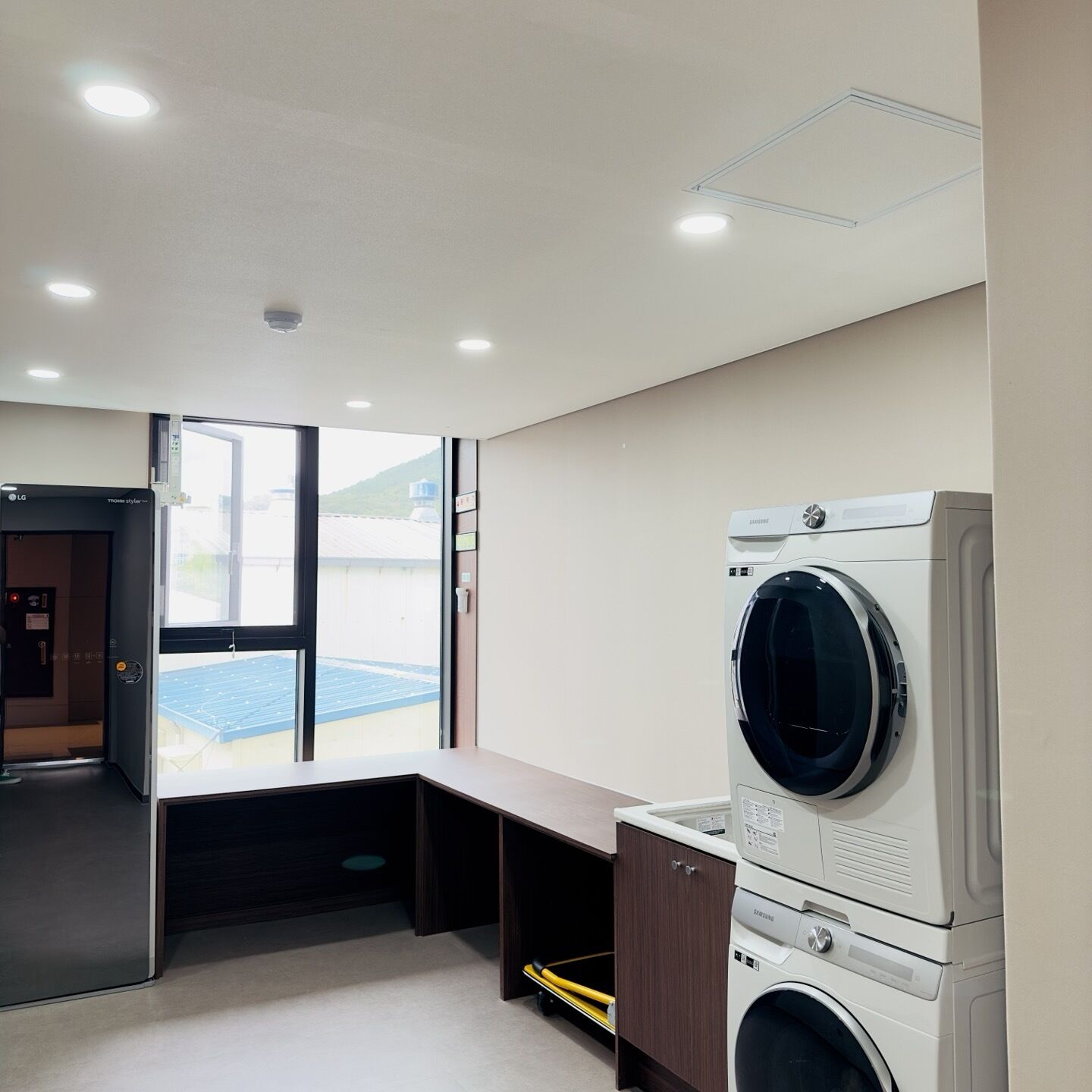 Hound Hotel Gijang-Osiria