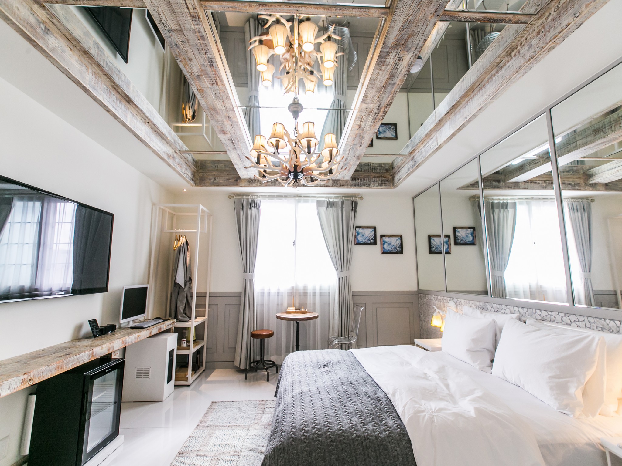 Italian Summer Boutique Hotel