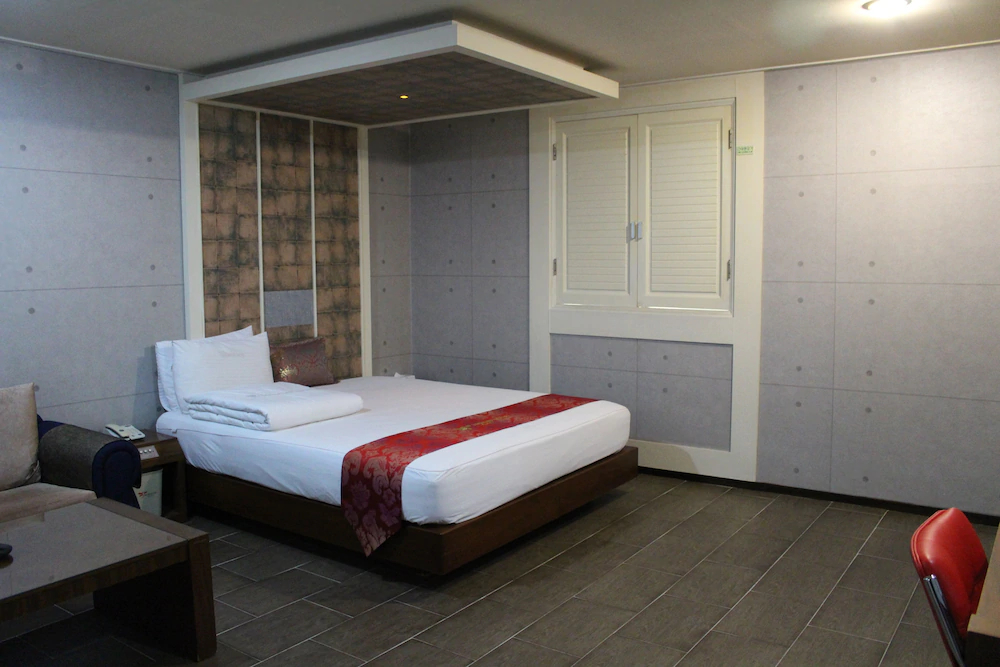 Jamjari Motel