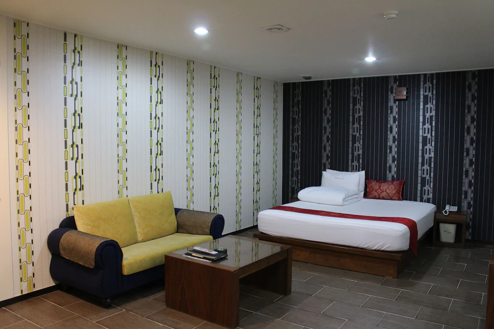 Jamjari Motel