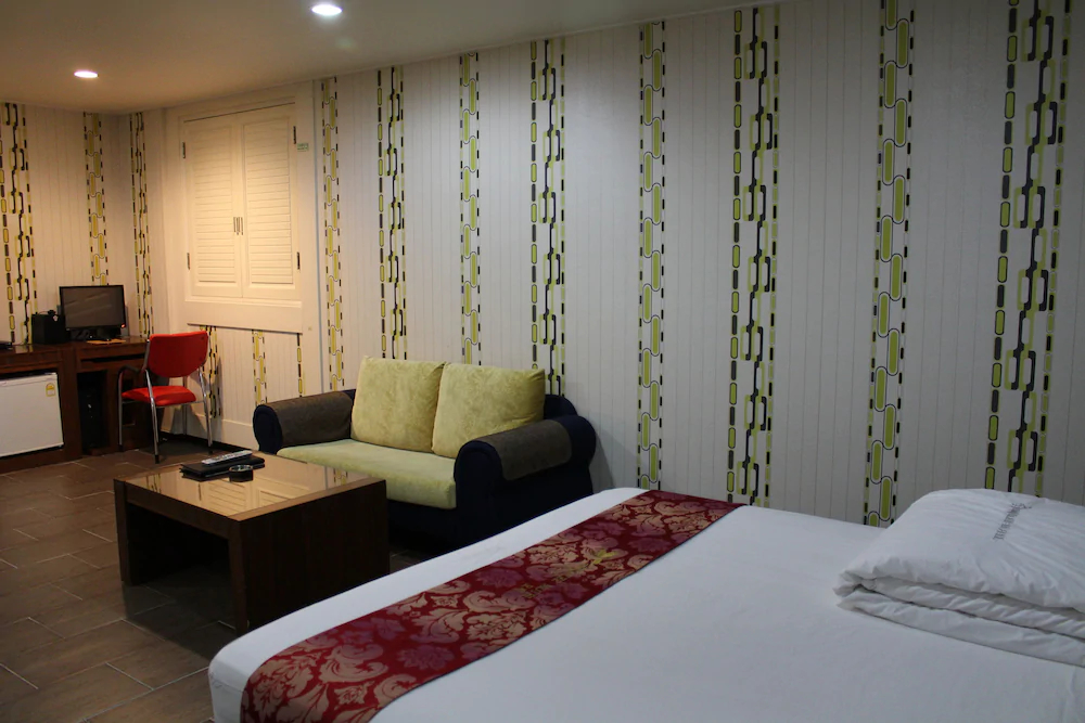 Jamjari Motel