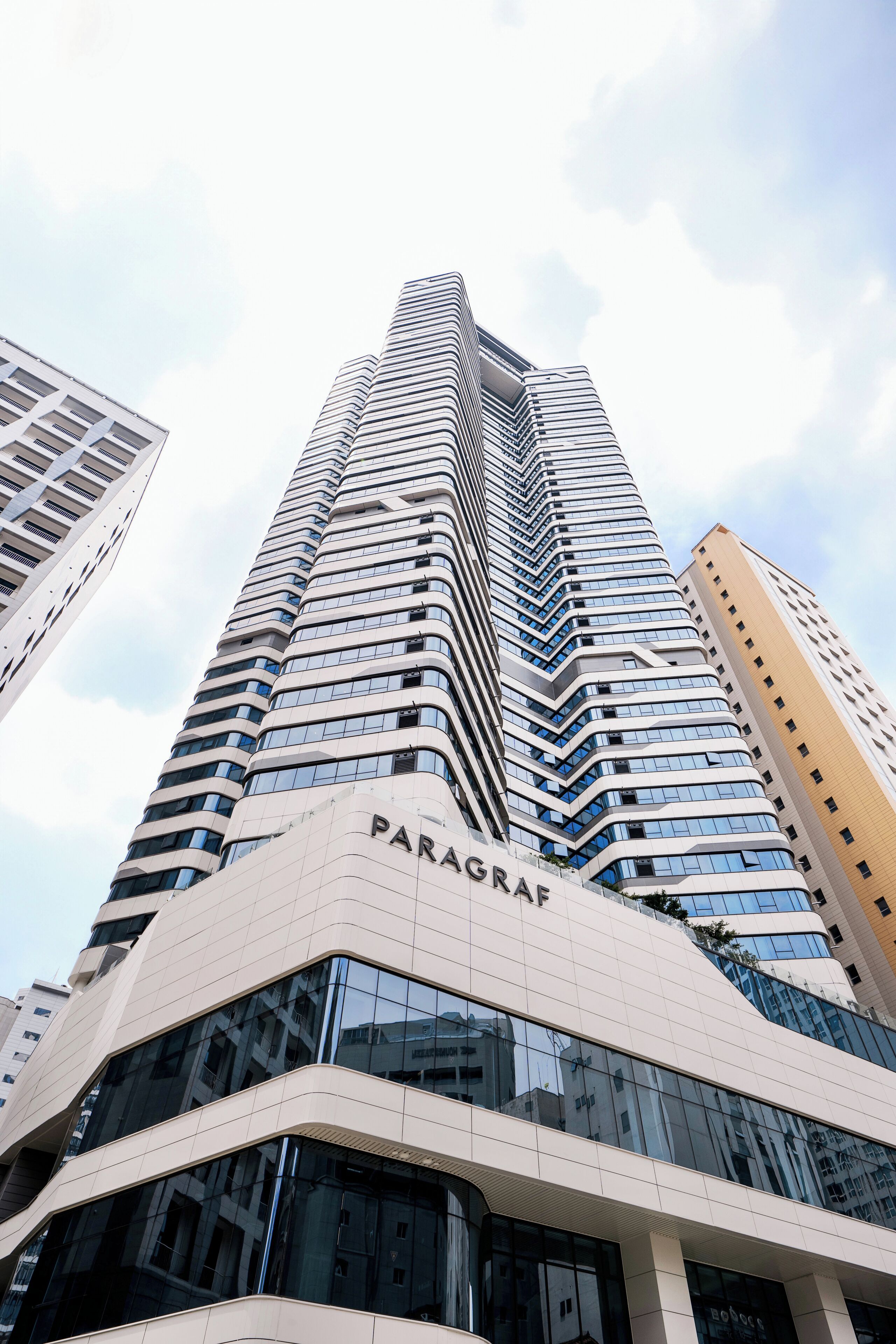 Le Collective Haeundae Paragraf