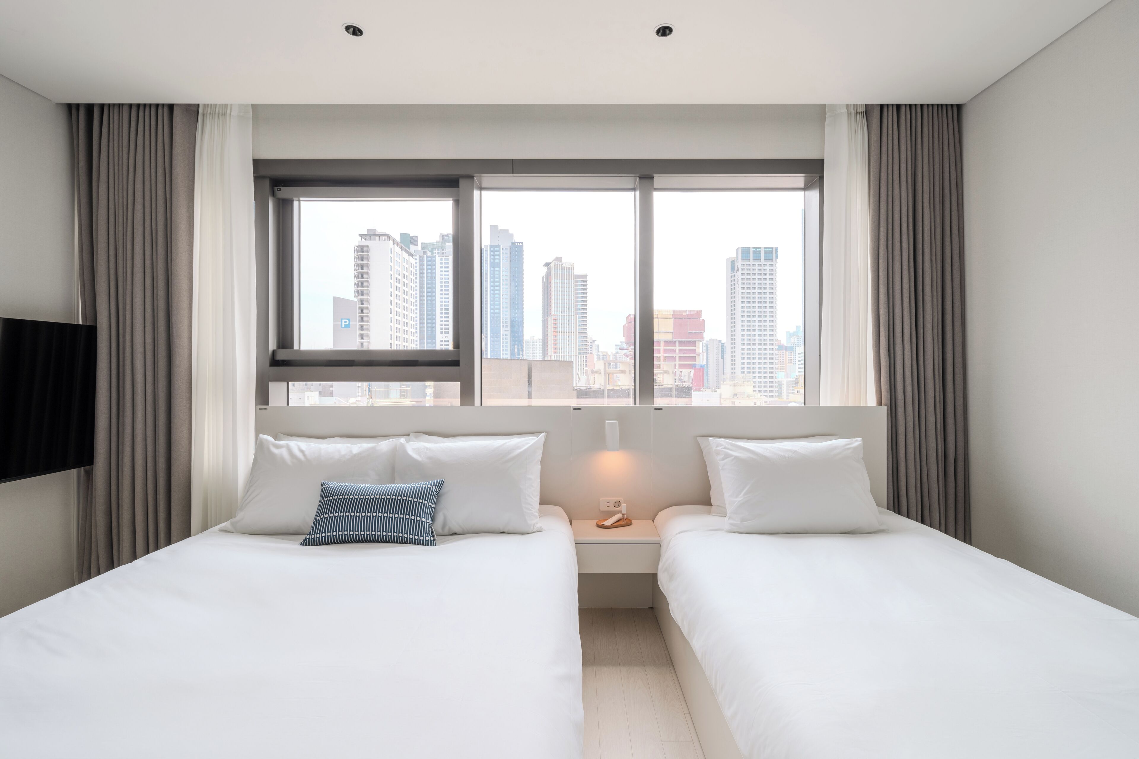 Le Collective Haeundae Paragraf