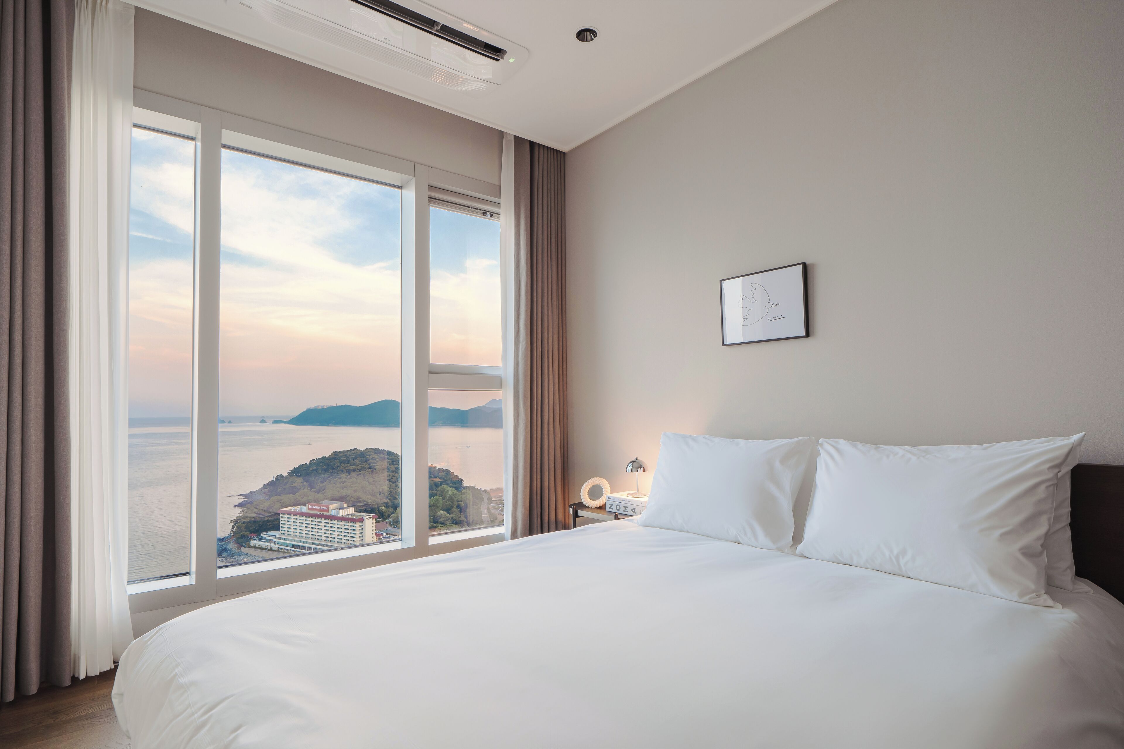 Le Collective Haeundae Paragraf