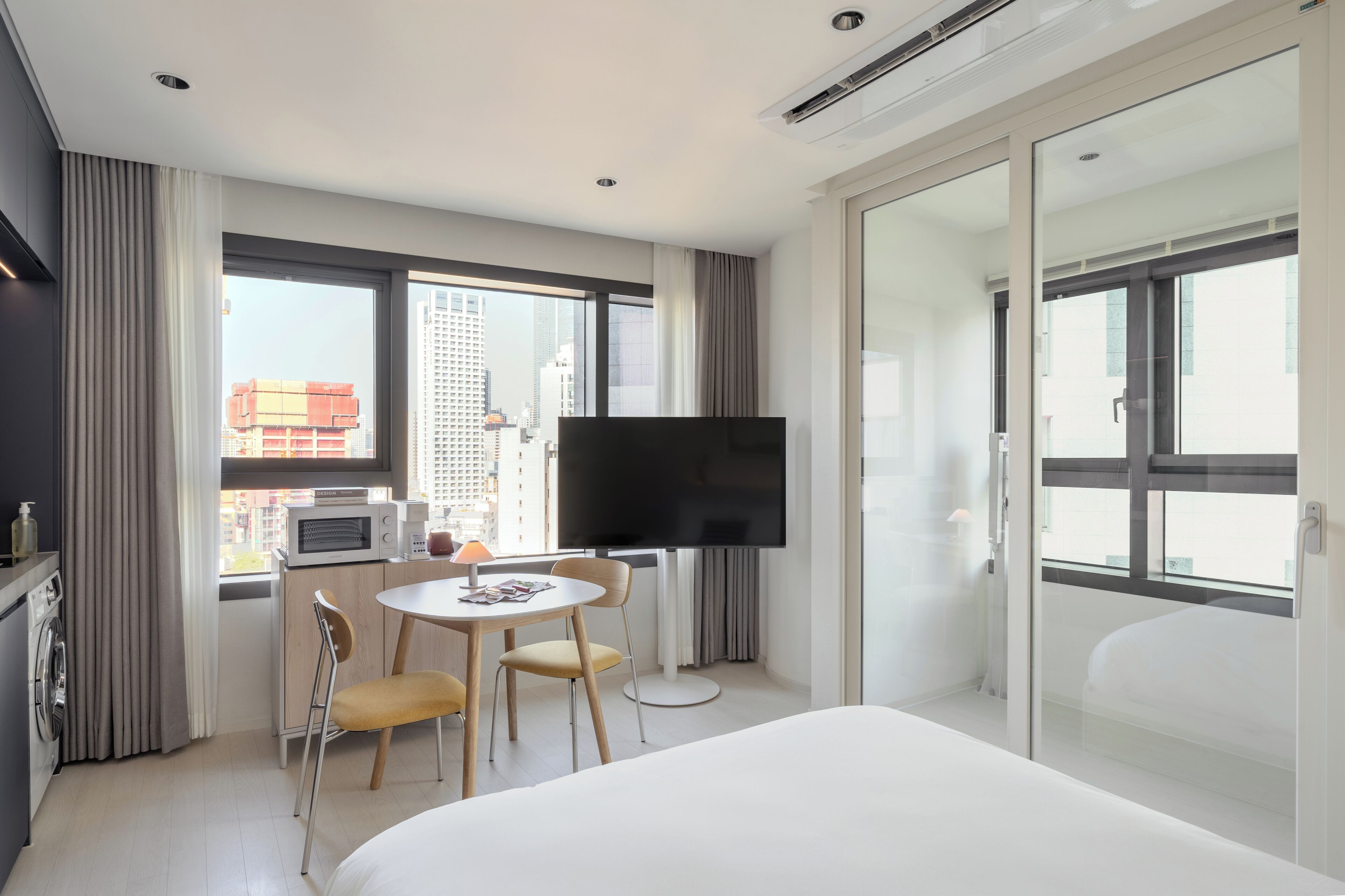 Le Collective Haeundae Paragraf