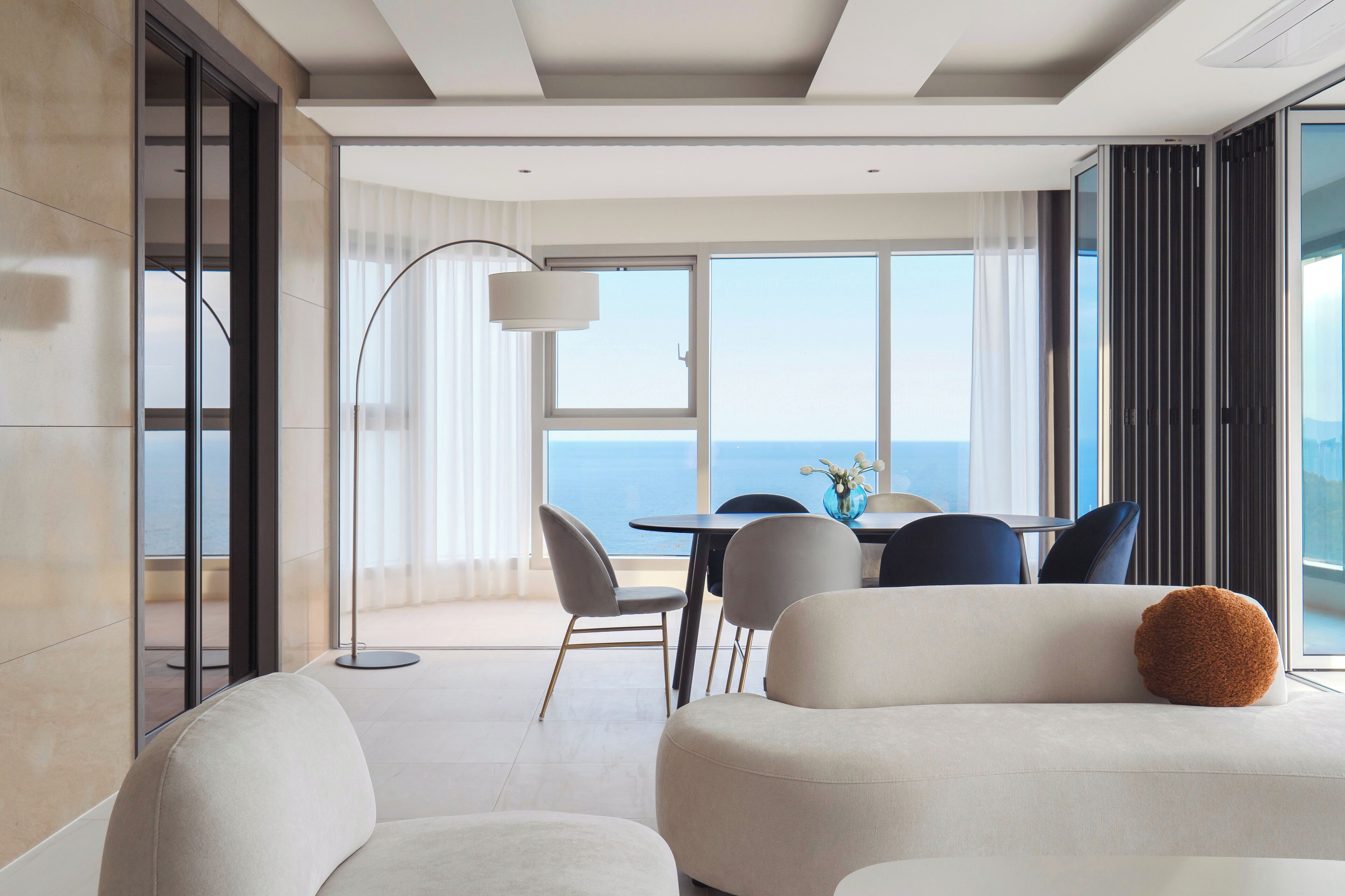 Le Collective Haeundae Paragraf