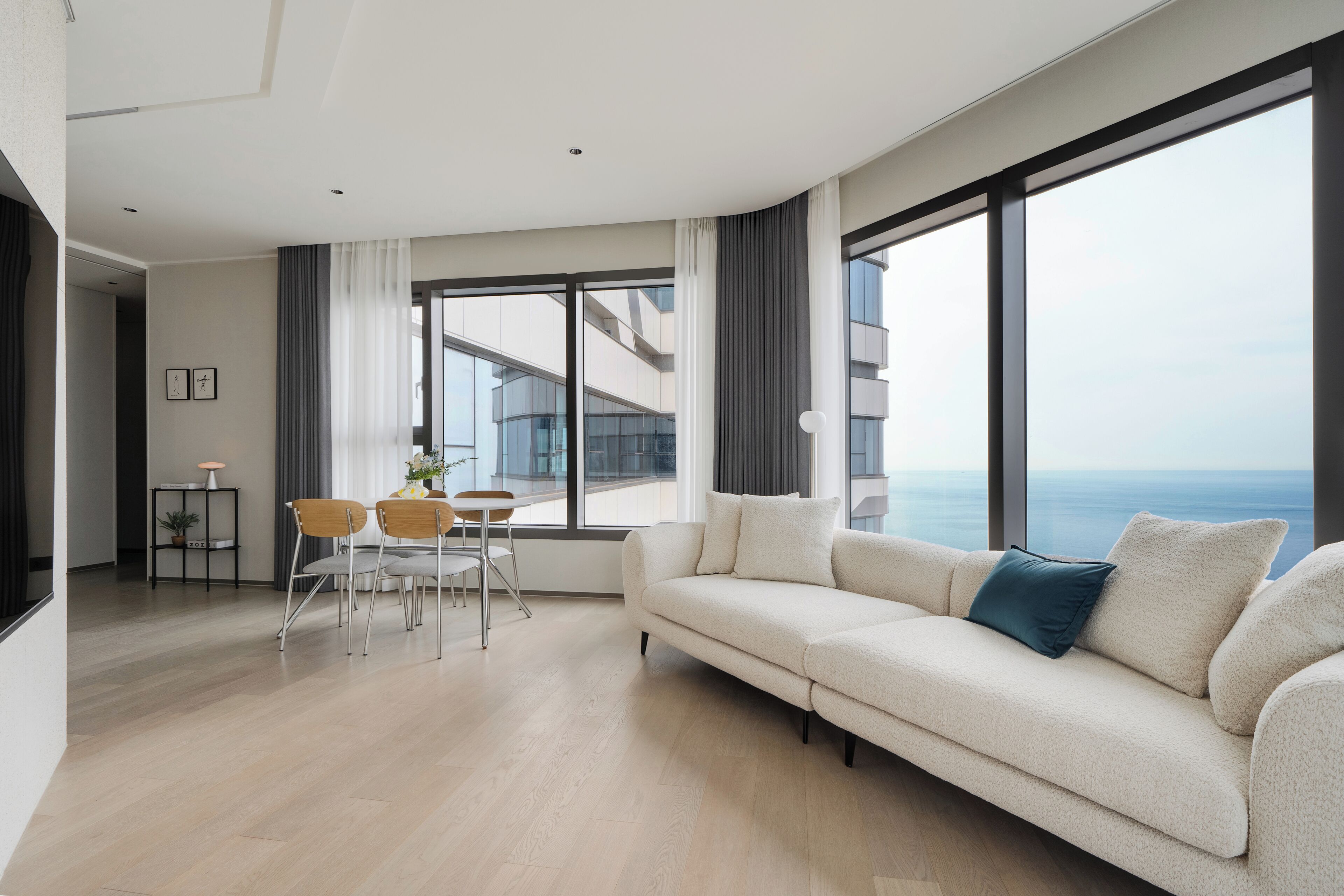 Le Collective Haeundae Paragraf