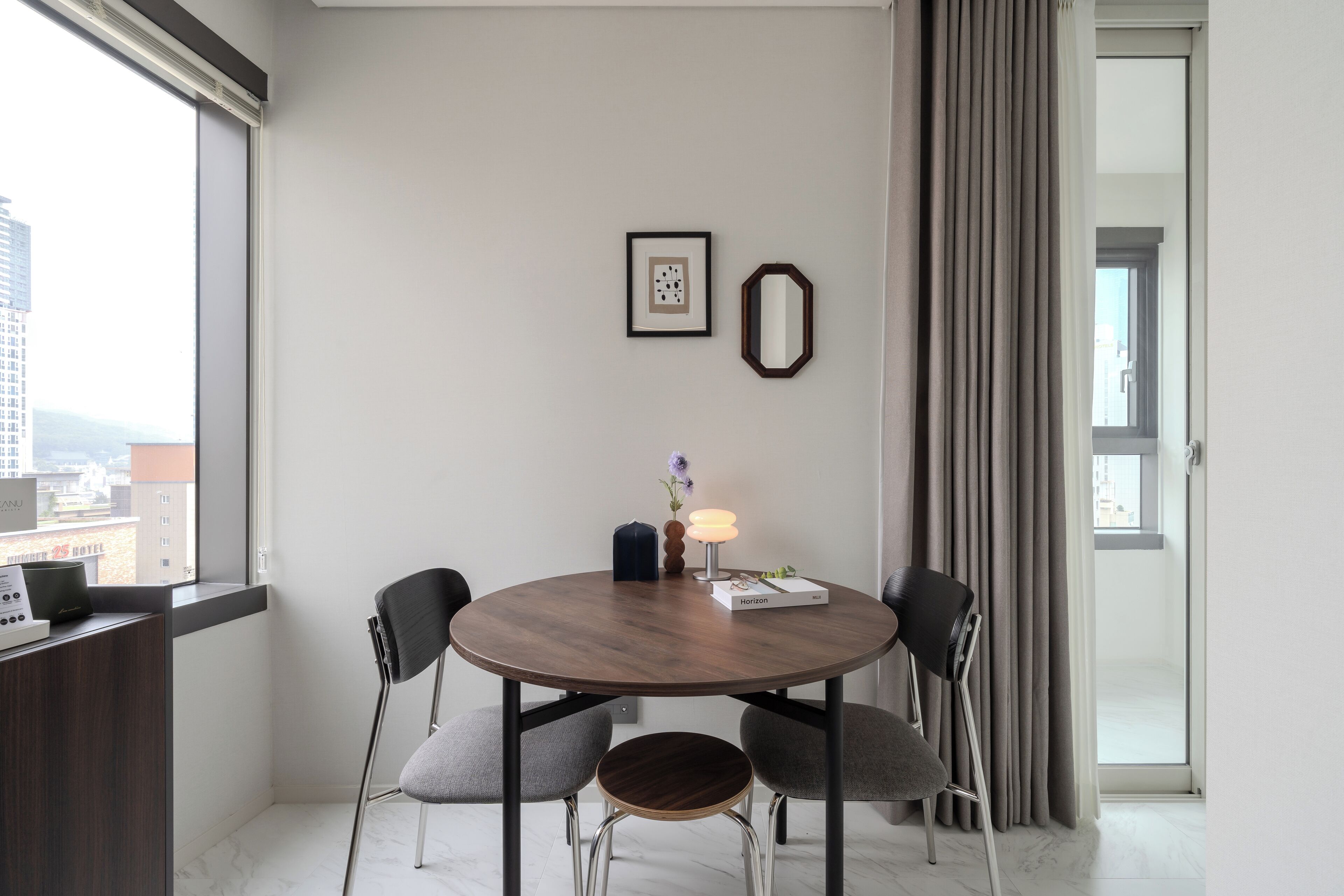 Le Collective Haeundae Paragraf