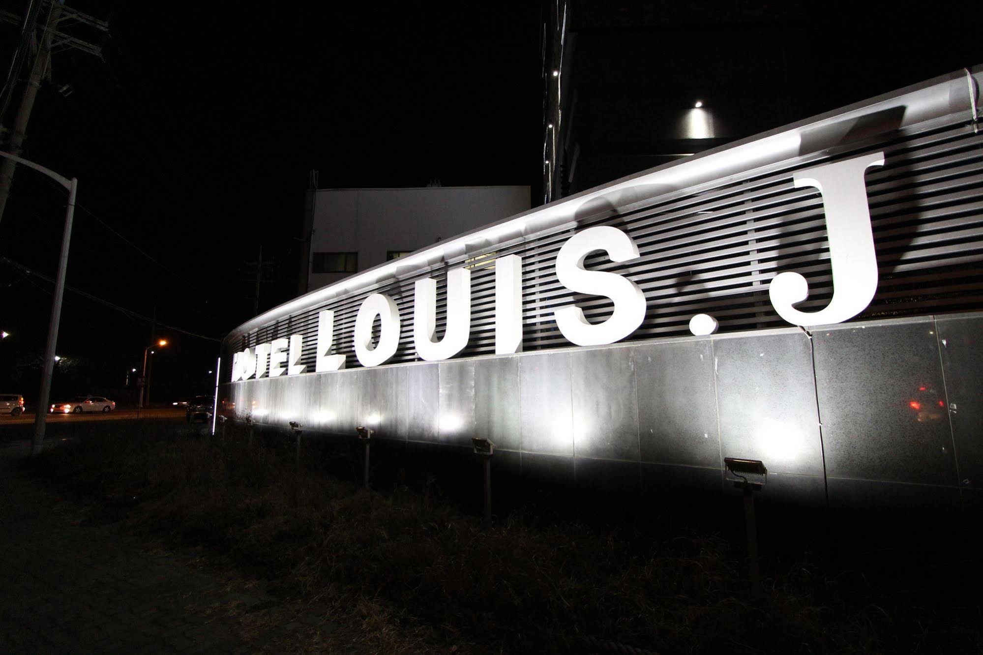 Louis J Hotel