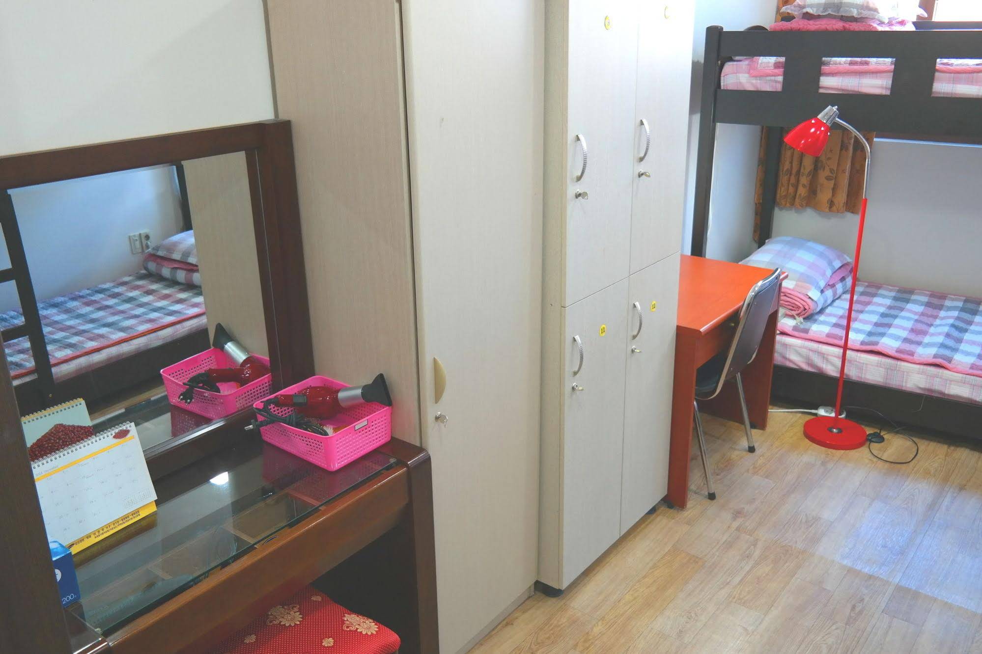 Love In Busan Guesthouse