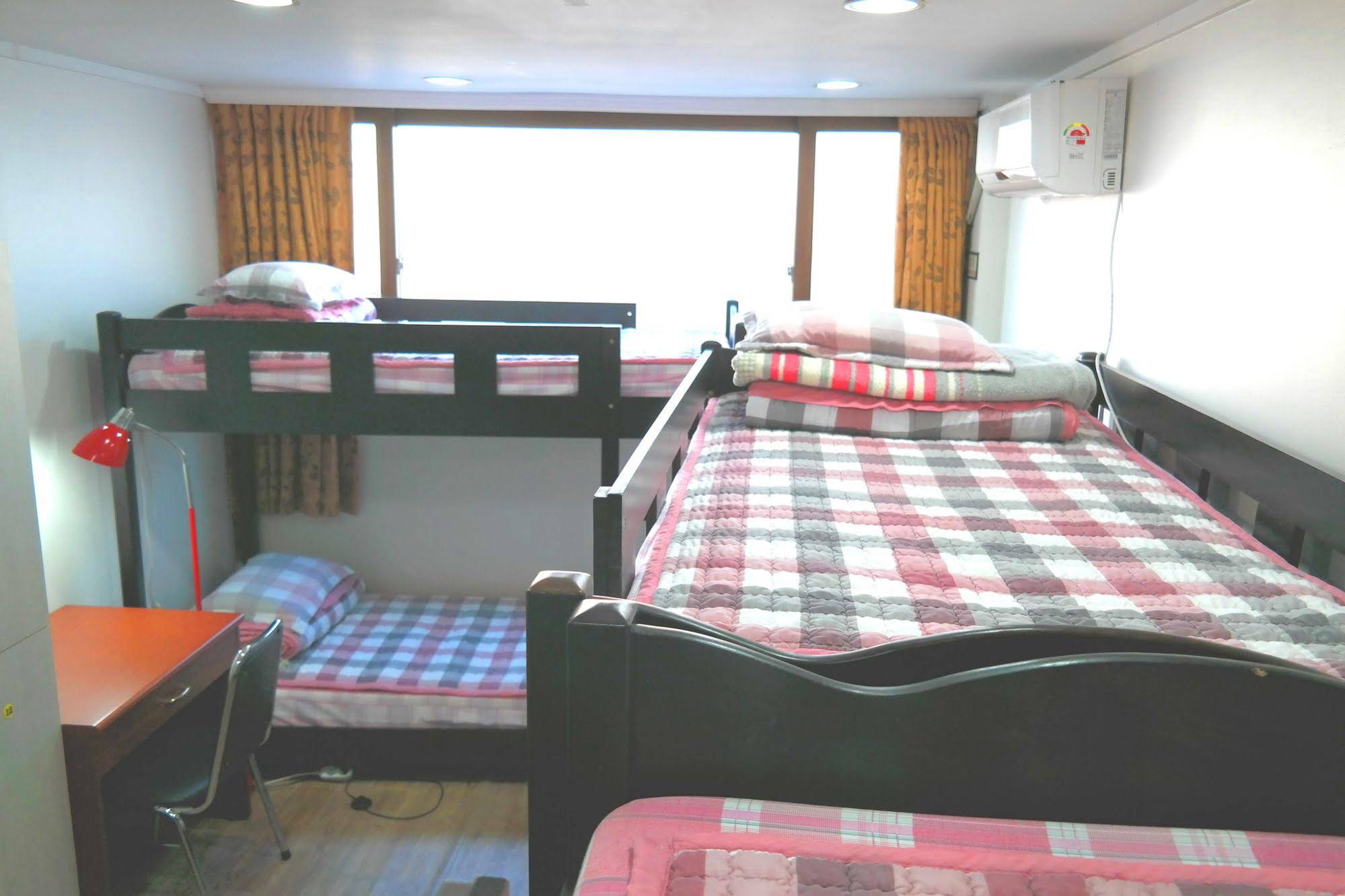Love In Busan Guesthouse