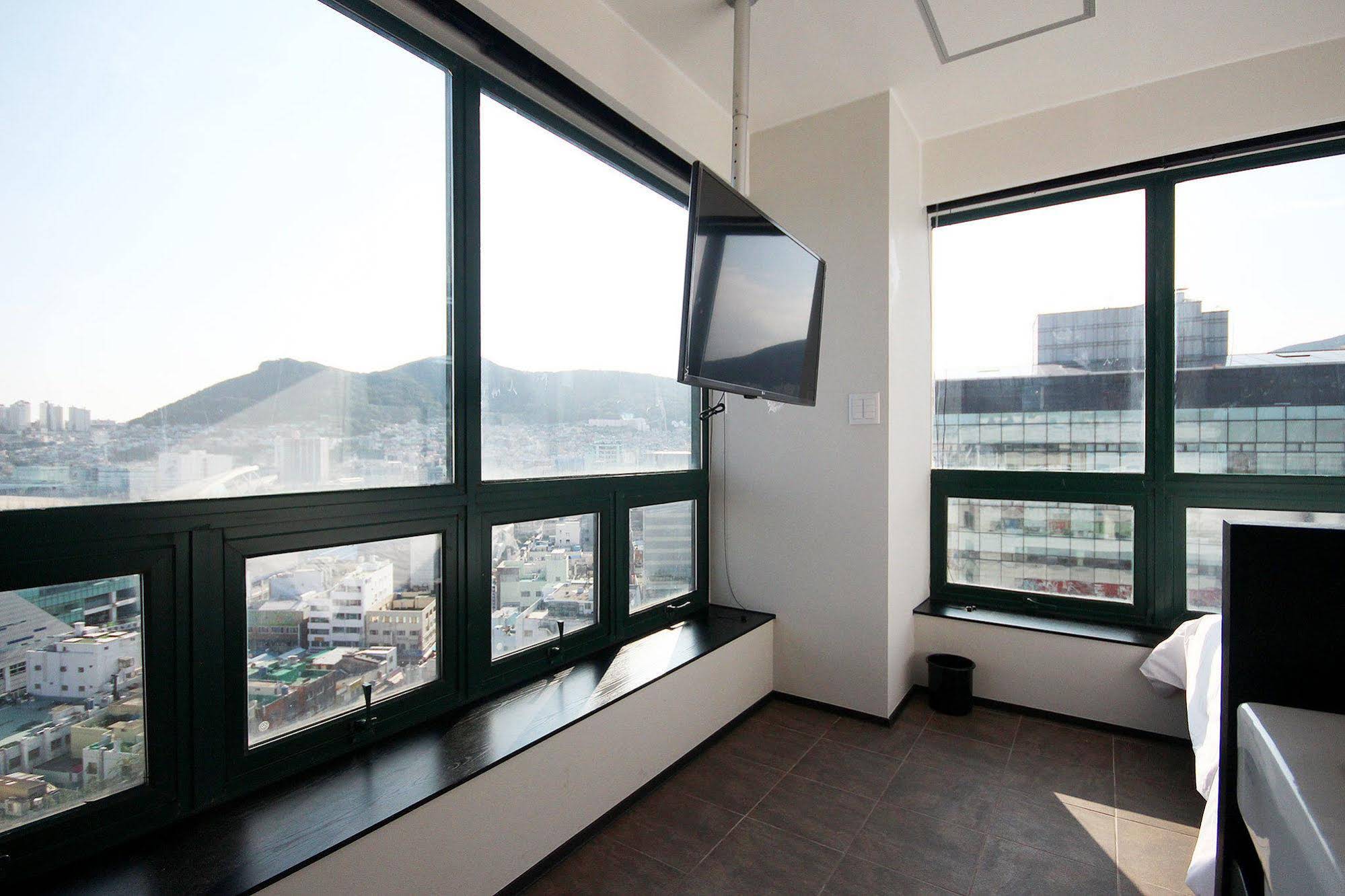 Mini Hotel May Nampo