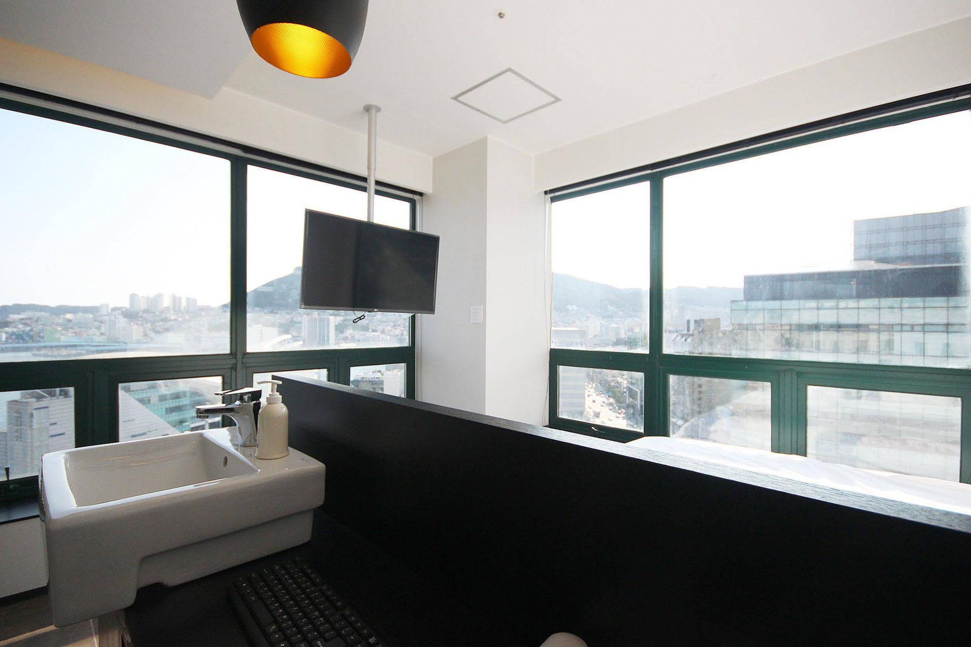 Mini Hotel May Nampo