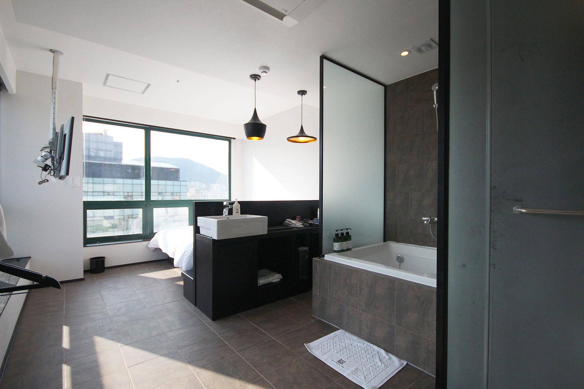 Mini Hotel May Nampo