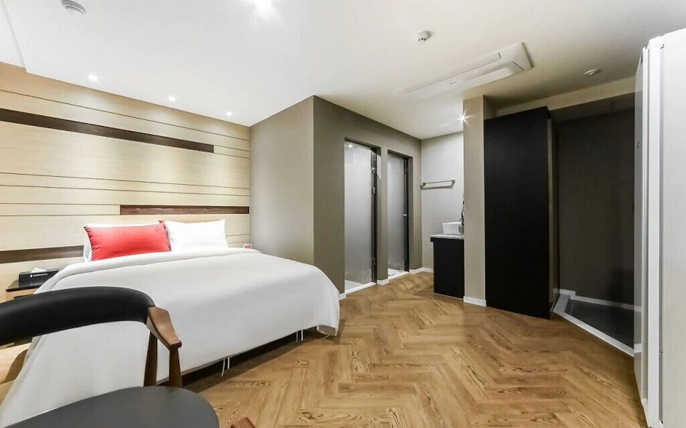 Nampo Bardot Hotel
