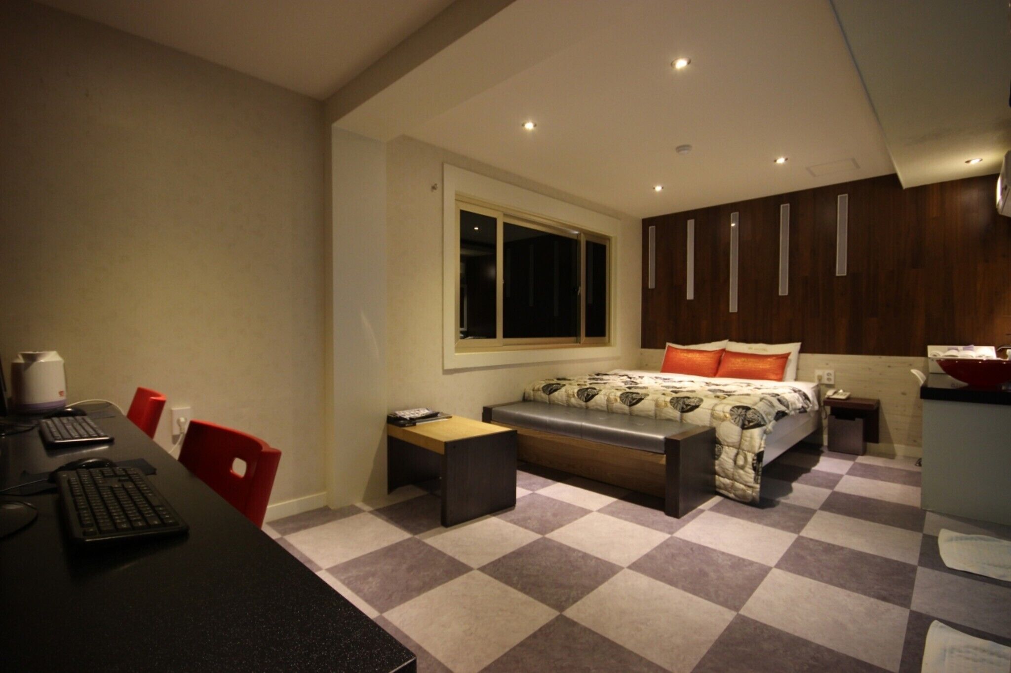 On-Motel