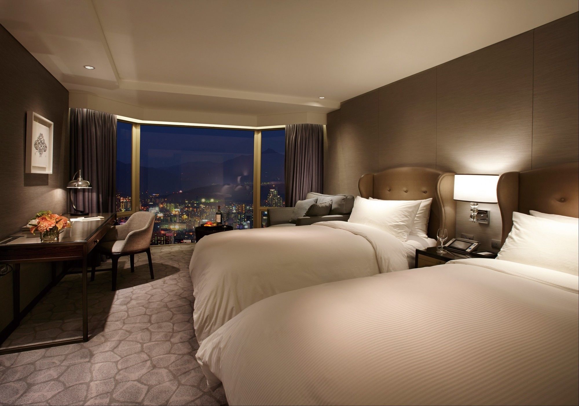 Paradise Hotel Busan