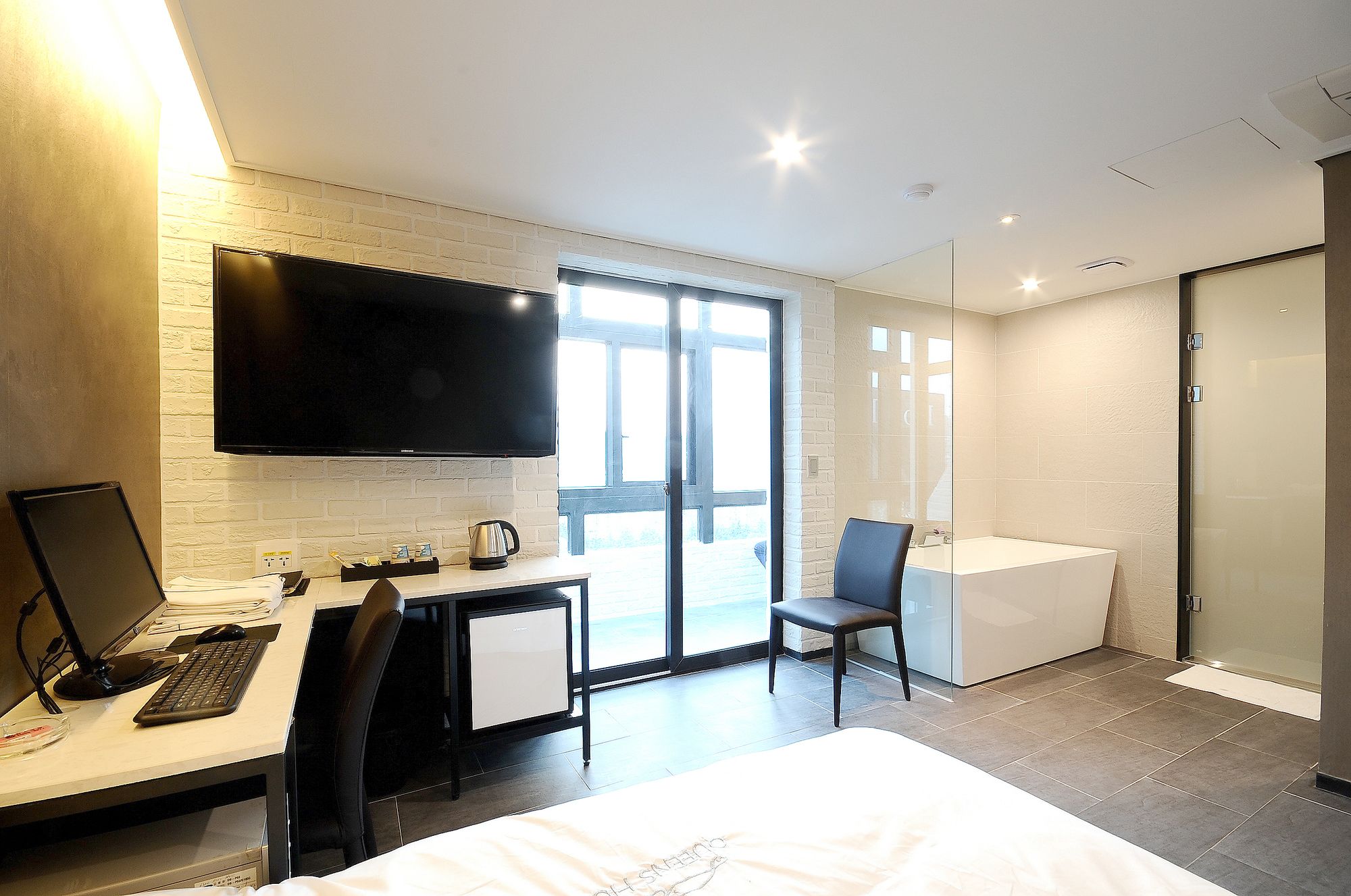 Queens Hotel