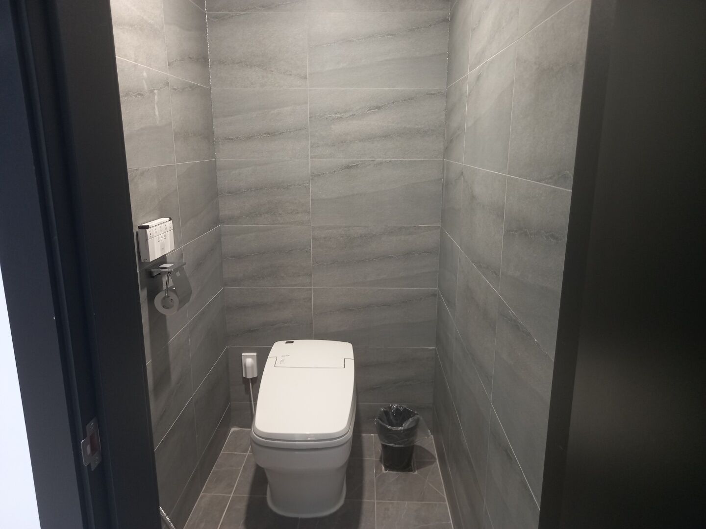 Reina Hotel