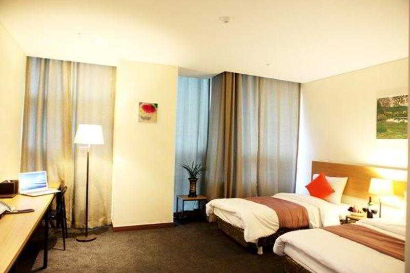 Stay 7 Centum Business