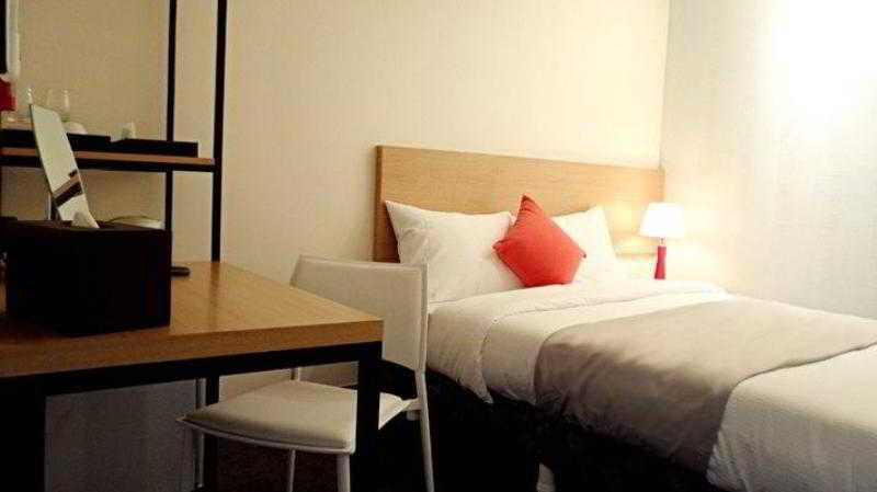 Stay 7 Centum Business