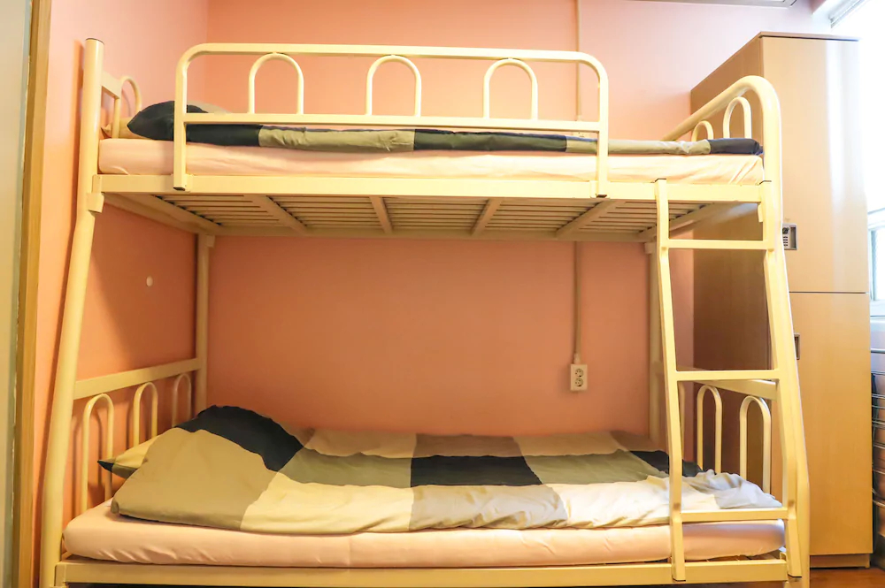 Suk Bak Dot Com Guest House