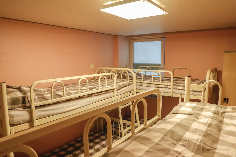 Suk Bak Dot Com Guest House