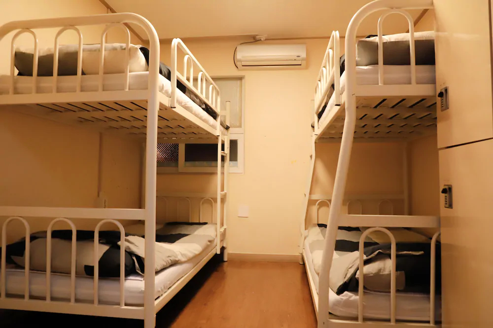 Suk Bak Dot Com Guest House