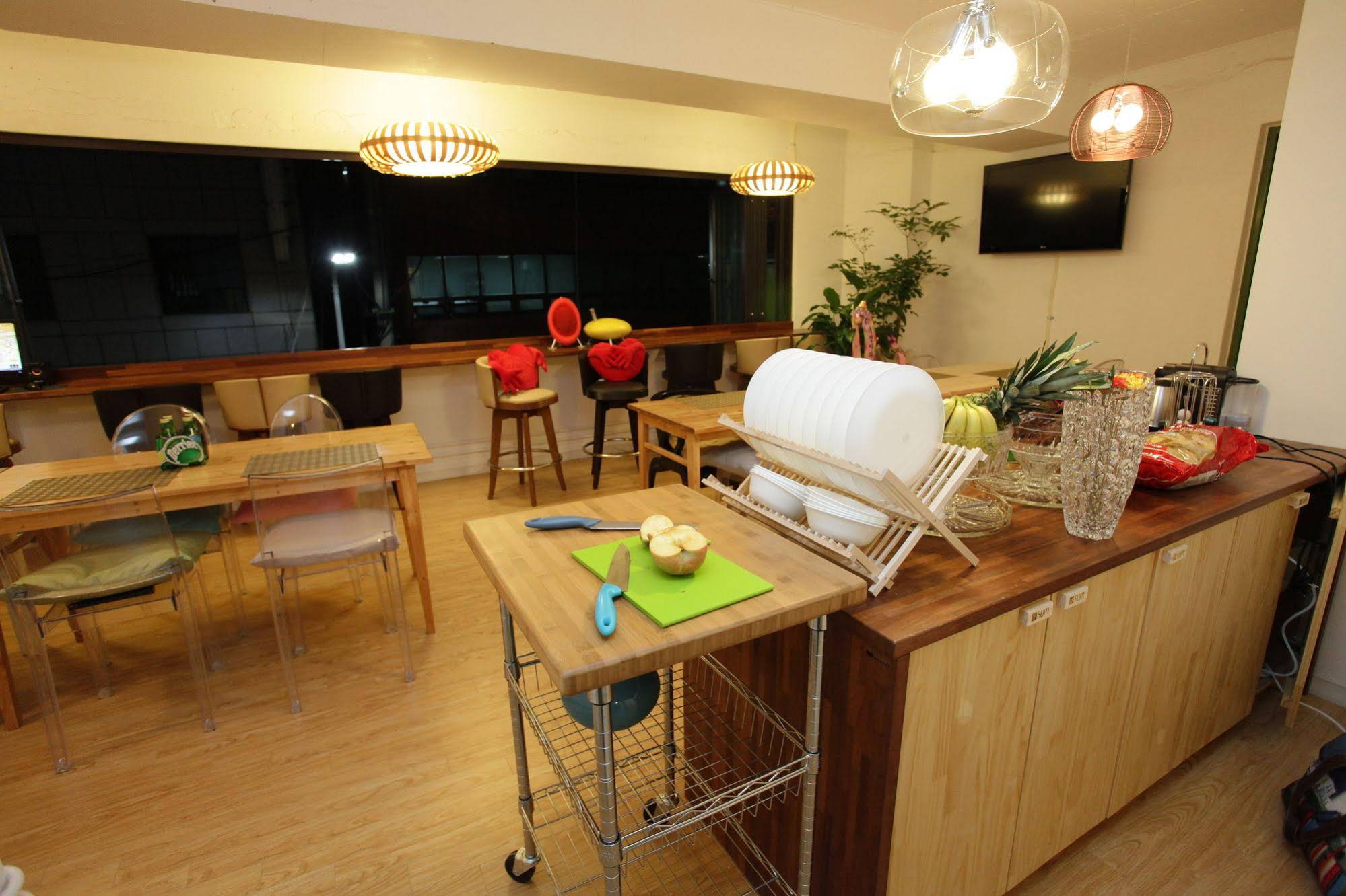 Sum Guesthouse Busan Station