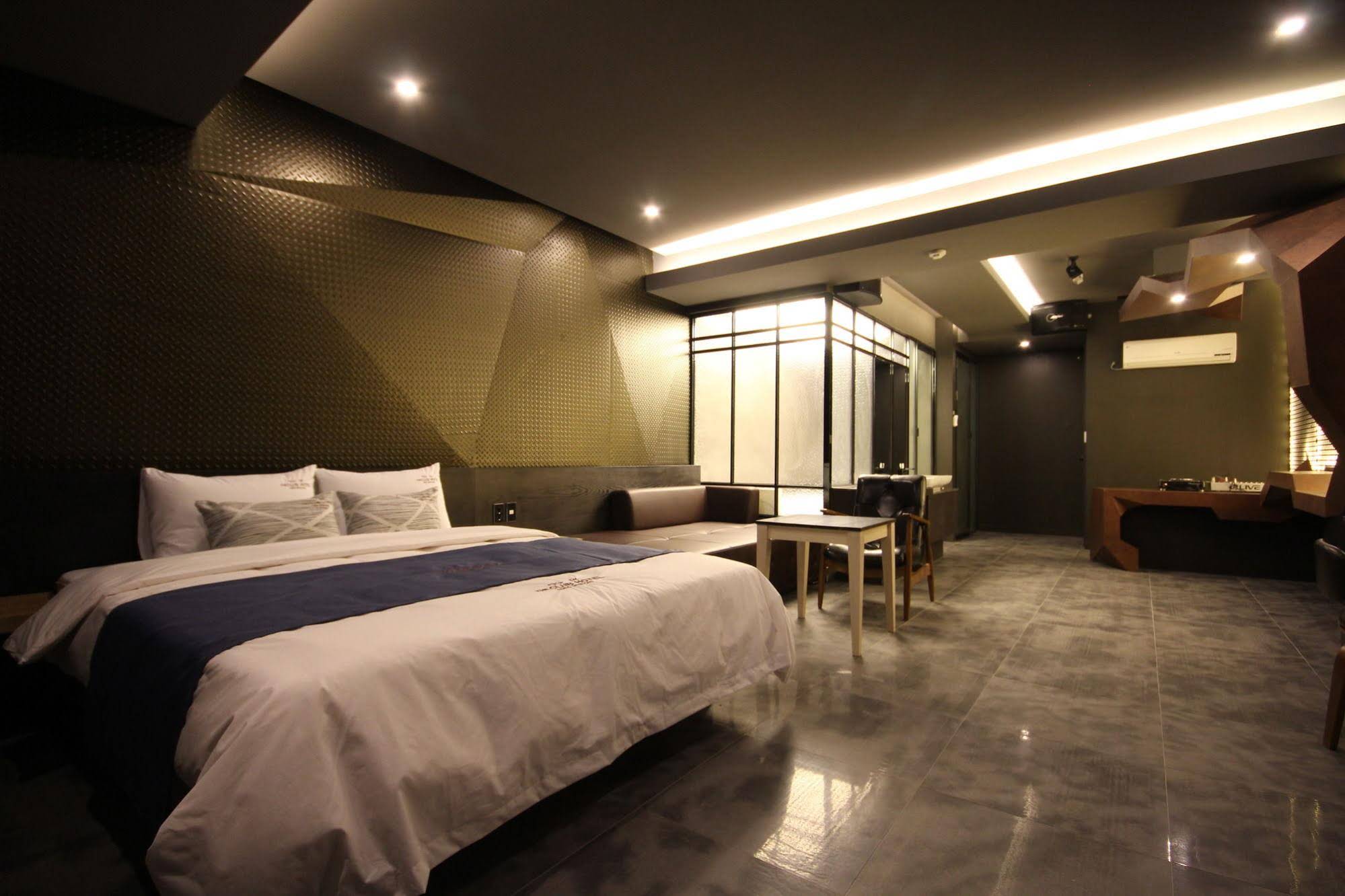 The Club Hotel Seomyeon