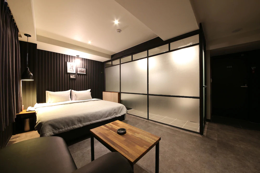 The Last Hotel