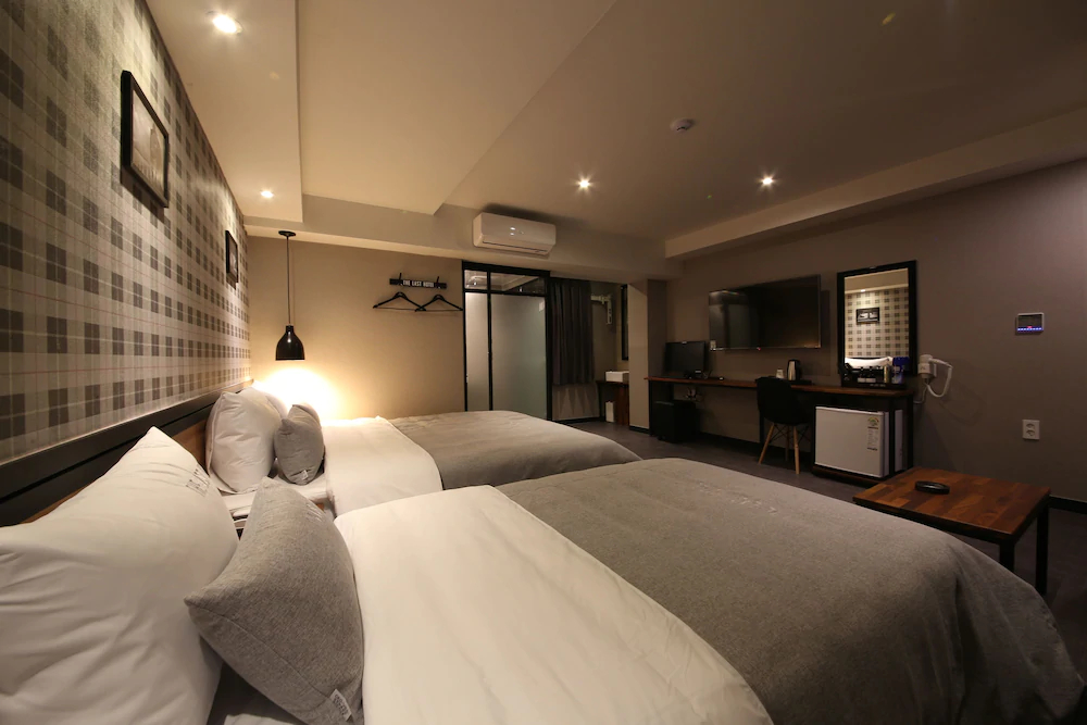 The Last Hotel