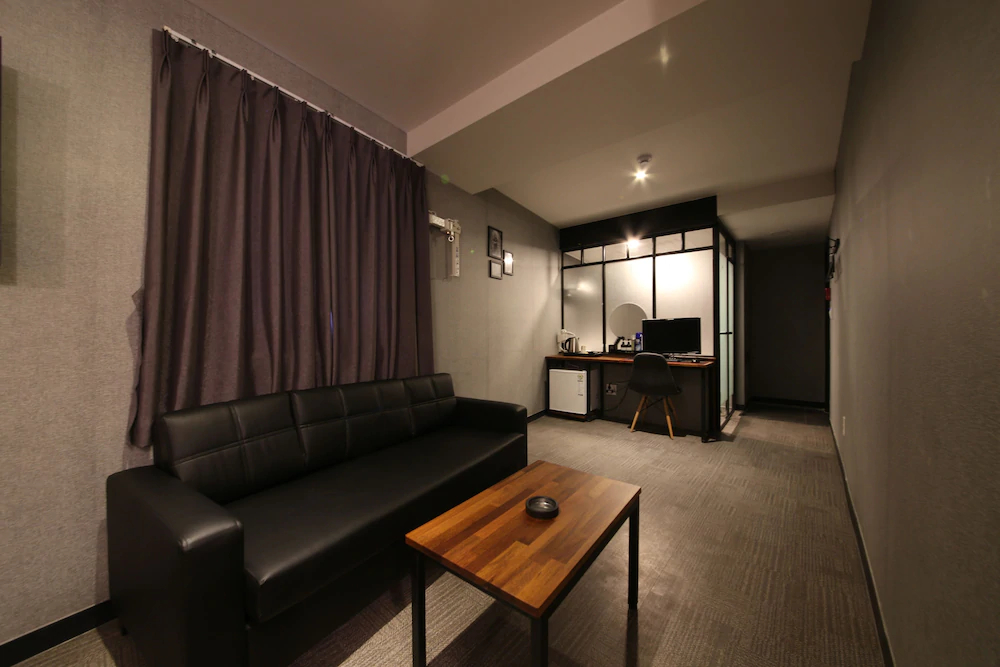 The Last Hotel