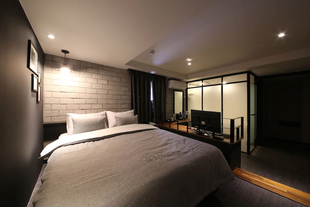 The Last Hotel
