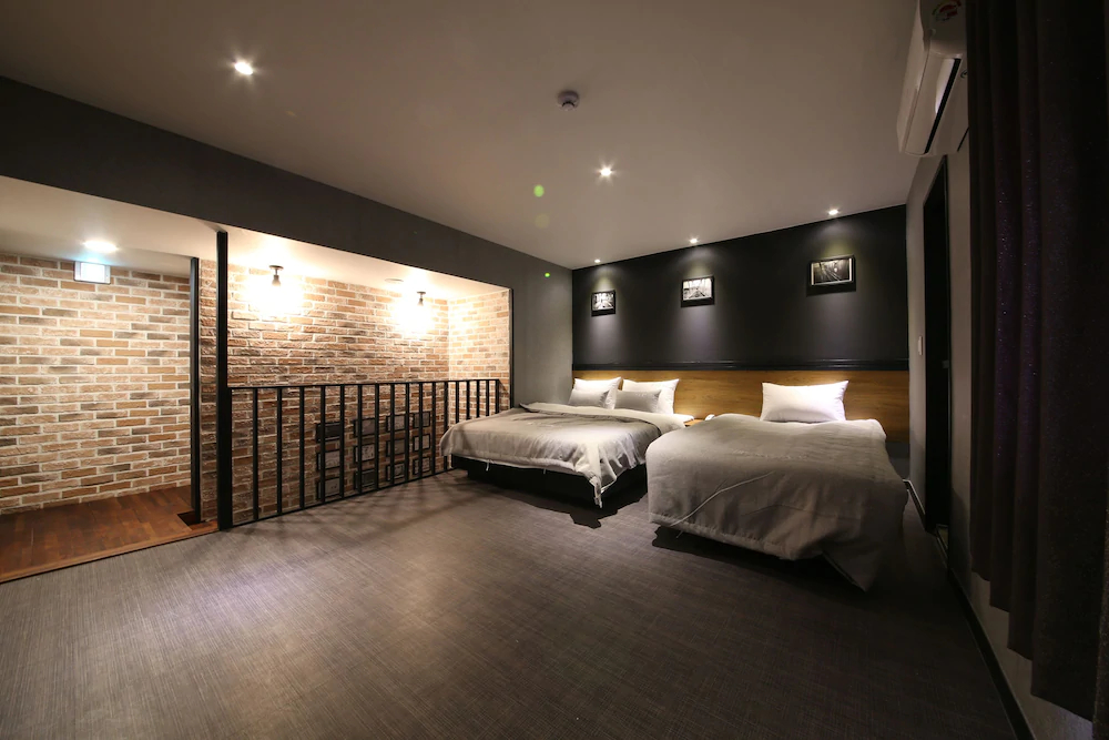The Last Hotel