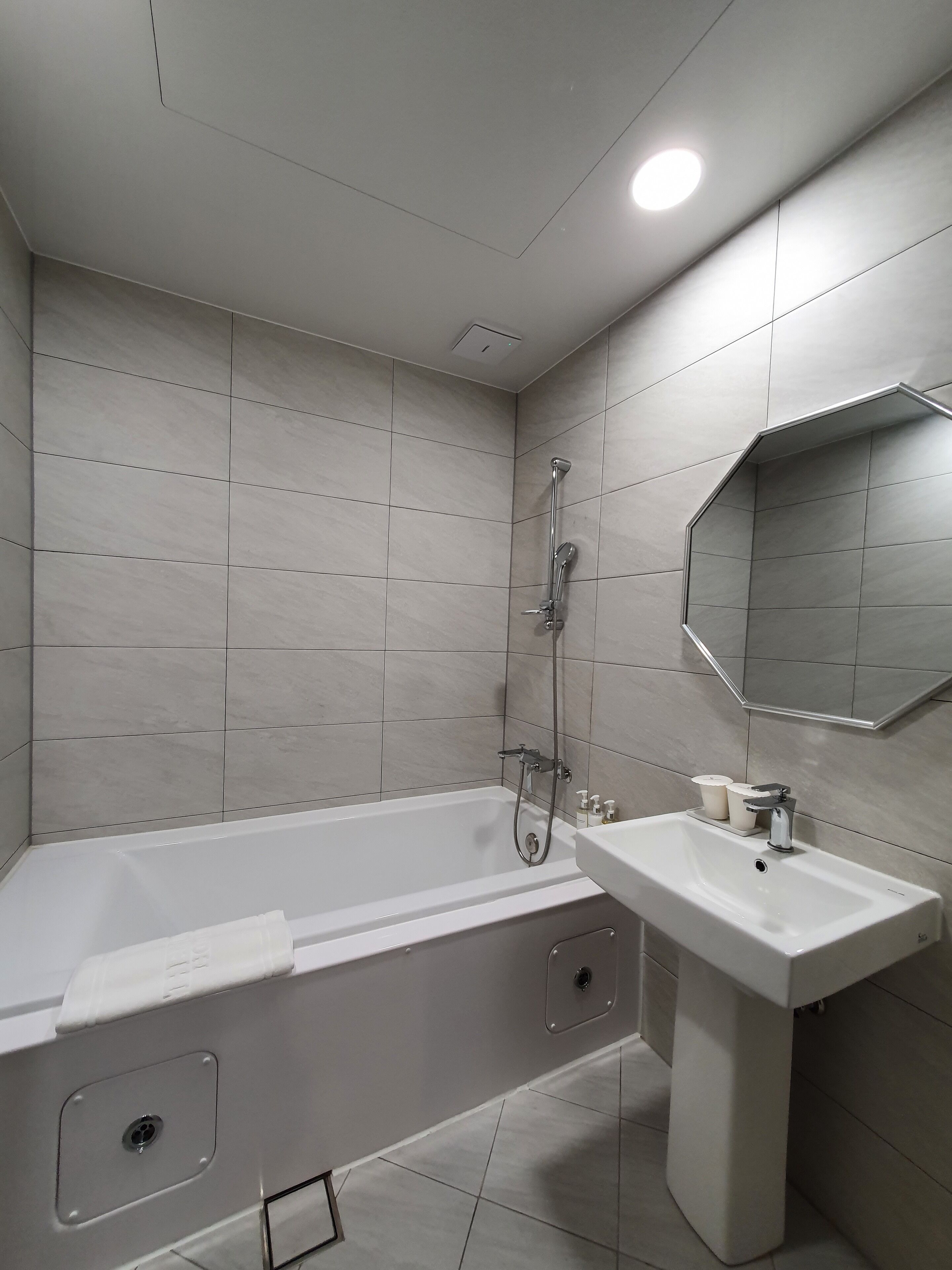 The Muse Hotel & Residence