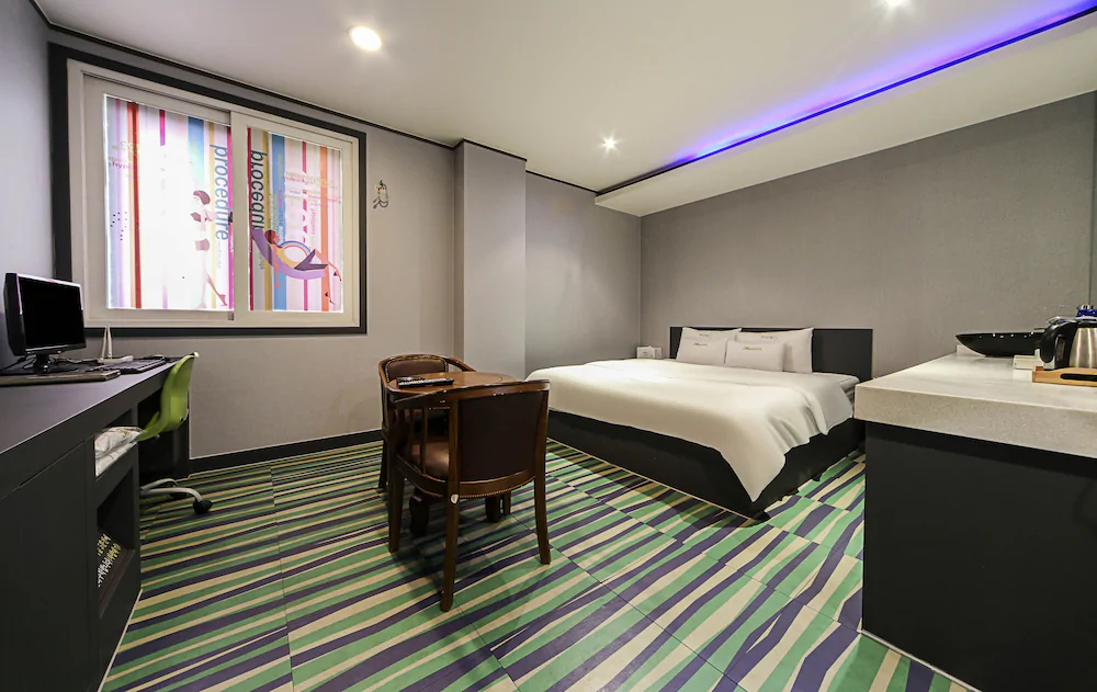 The Sharp Motel