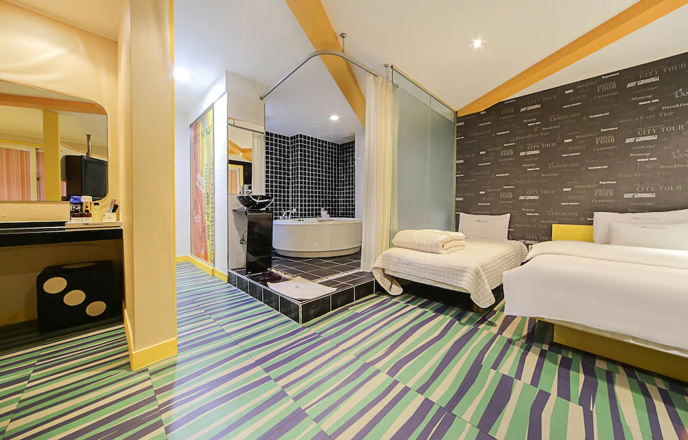The Sharp Motel