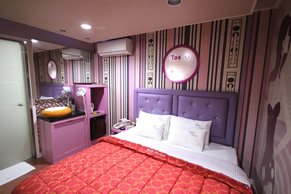 Toc Motel