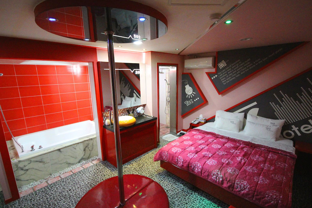 Toc Motel