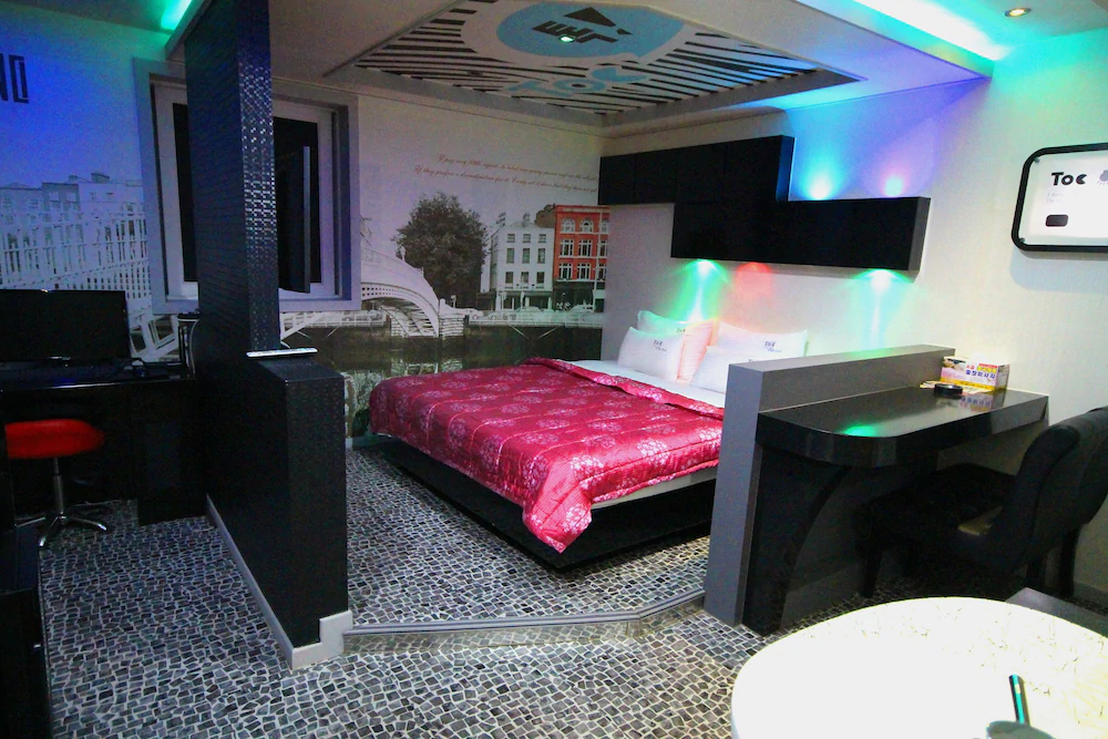 Toc Motel