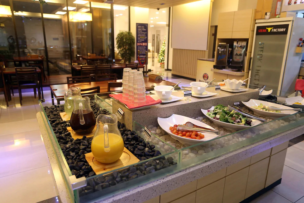 Tower Hill Hotel