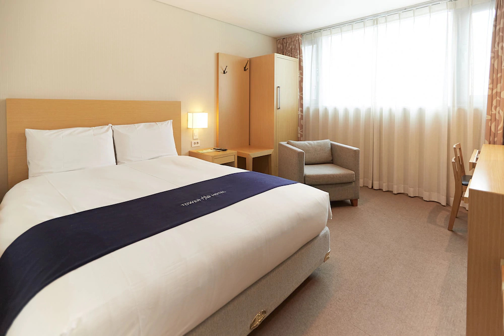 Tower Hill Hotel